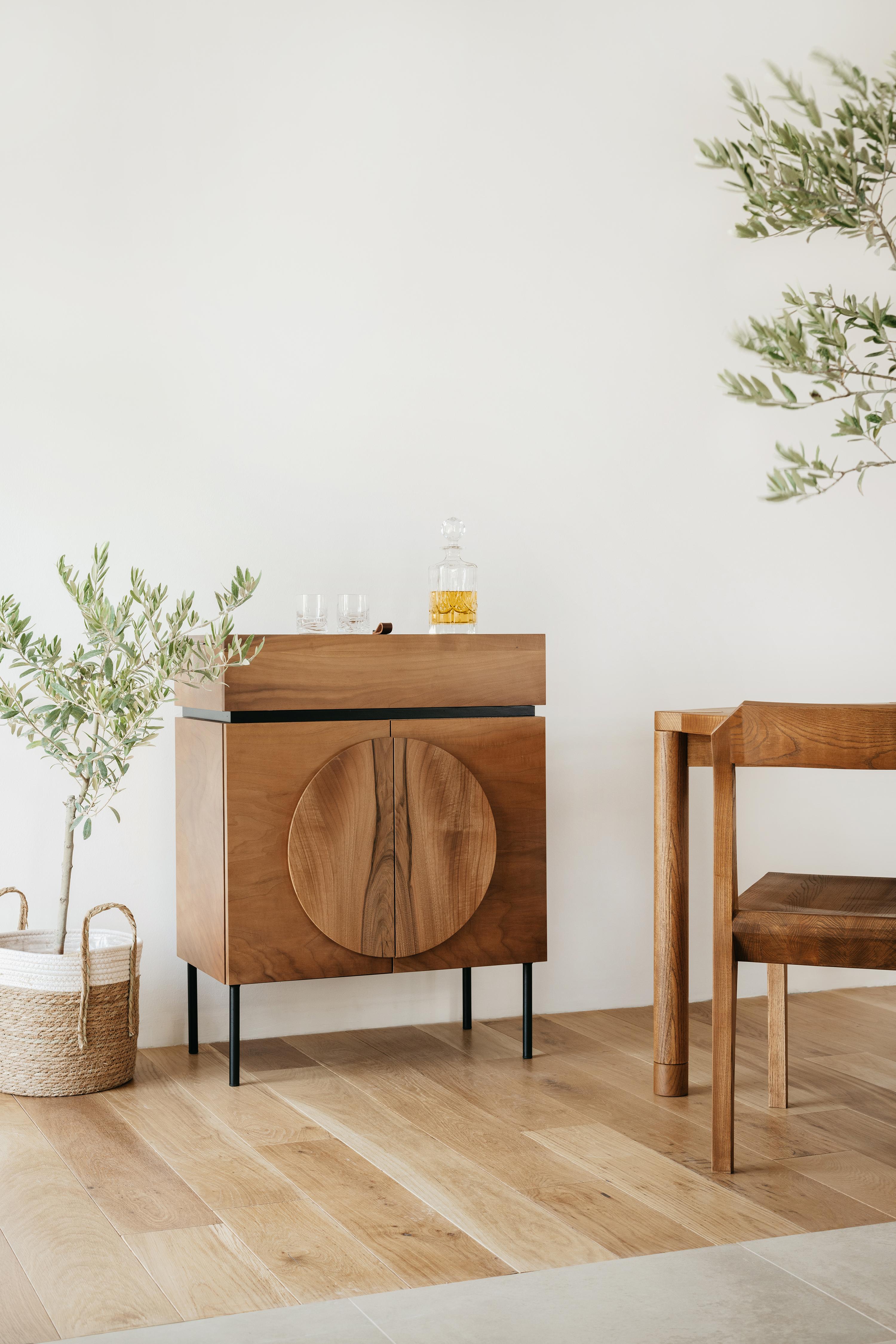 Huilé Gianni, meuble de bar, meuble moderne en bois en vente