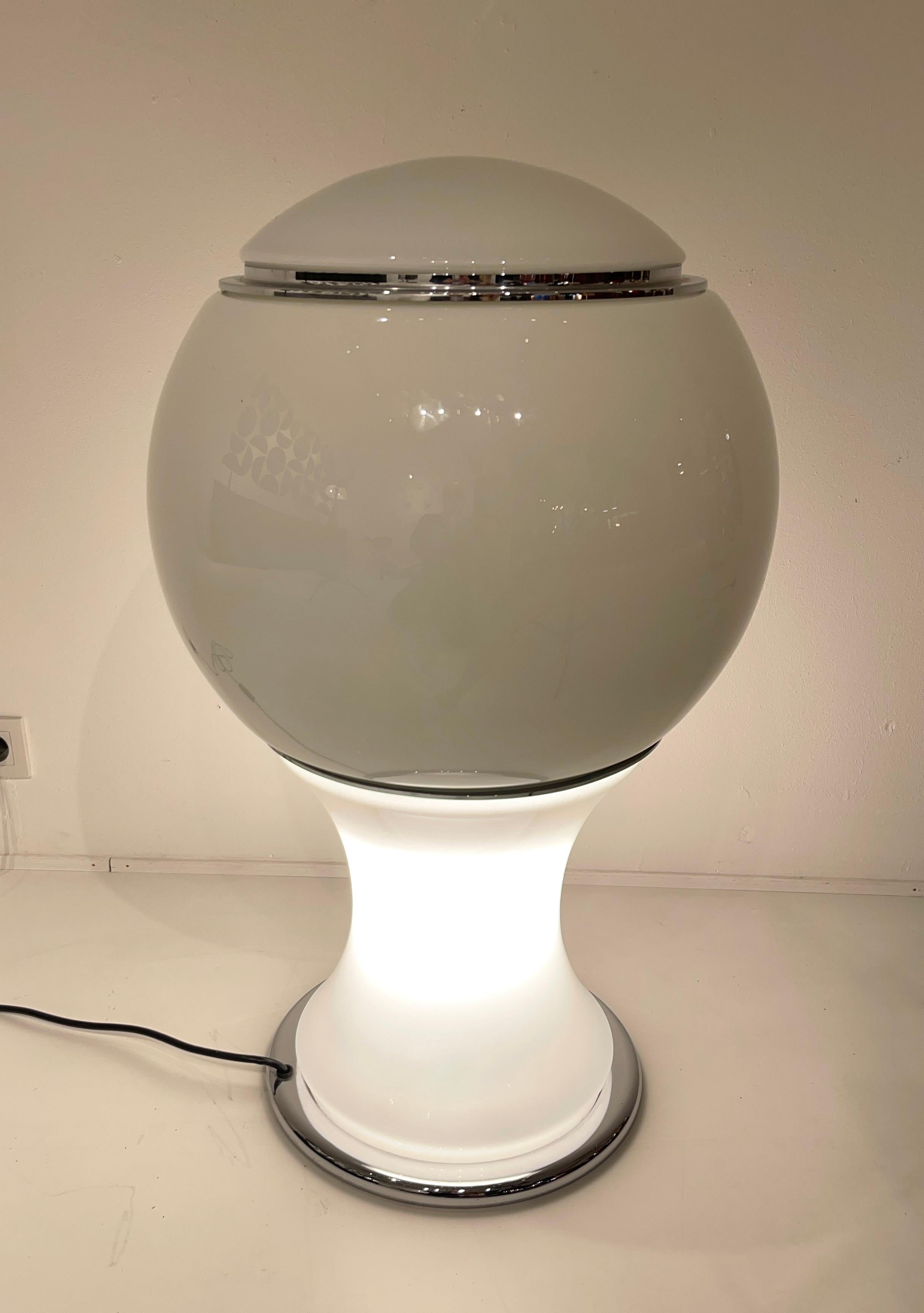 Italian Gianni Celada Table Lamp for Fontana Arte Model 