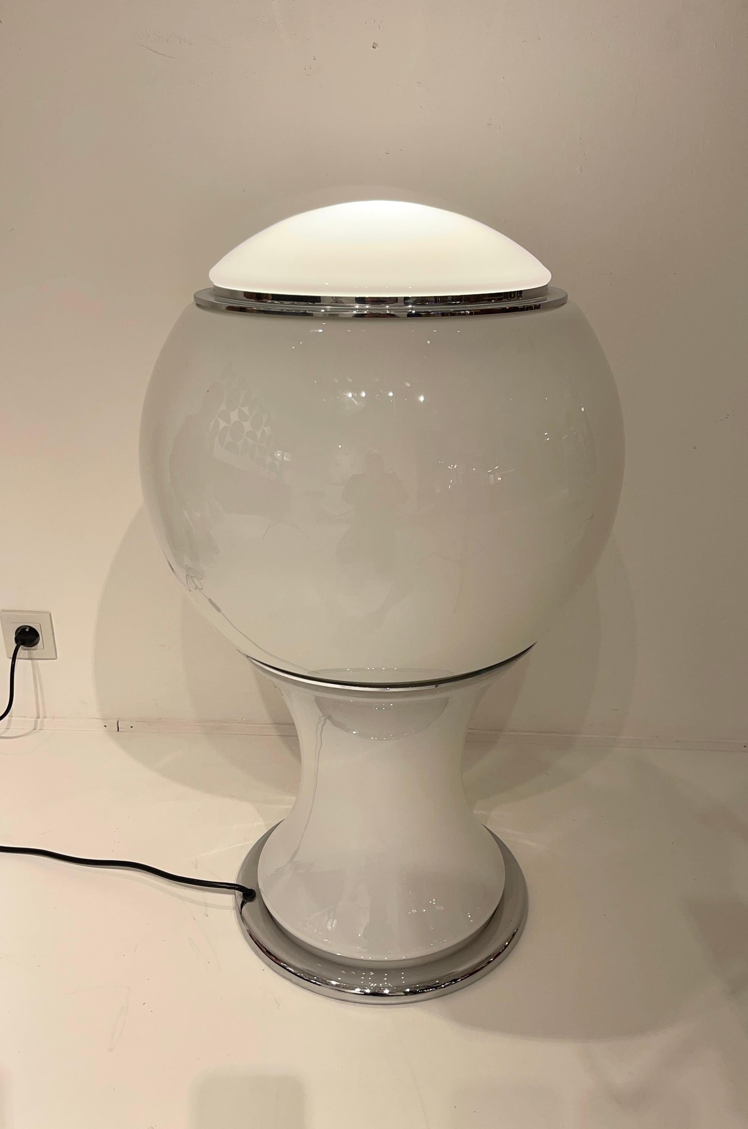 Mid-20th Century Gianni Celada Table Lamp for Fontana Arte Model 