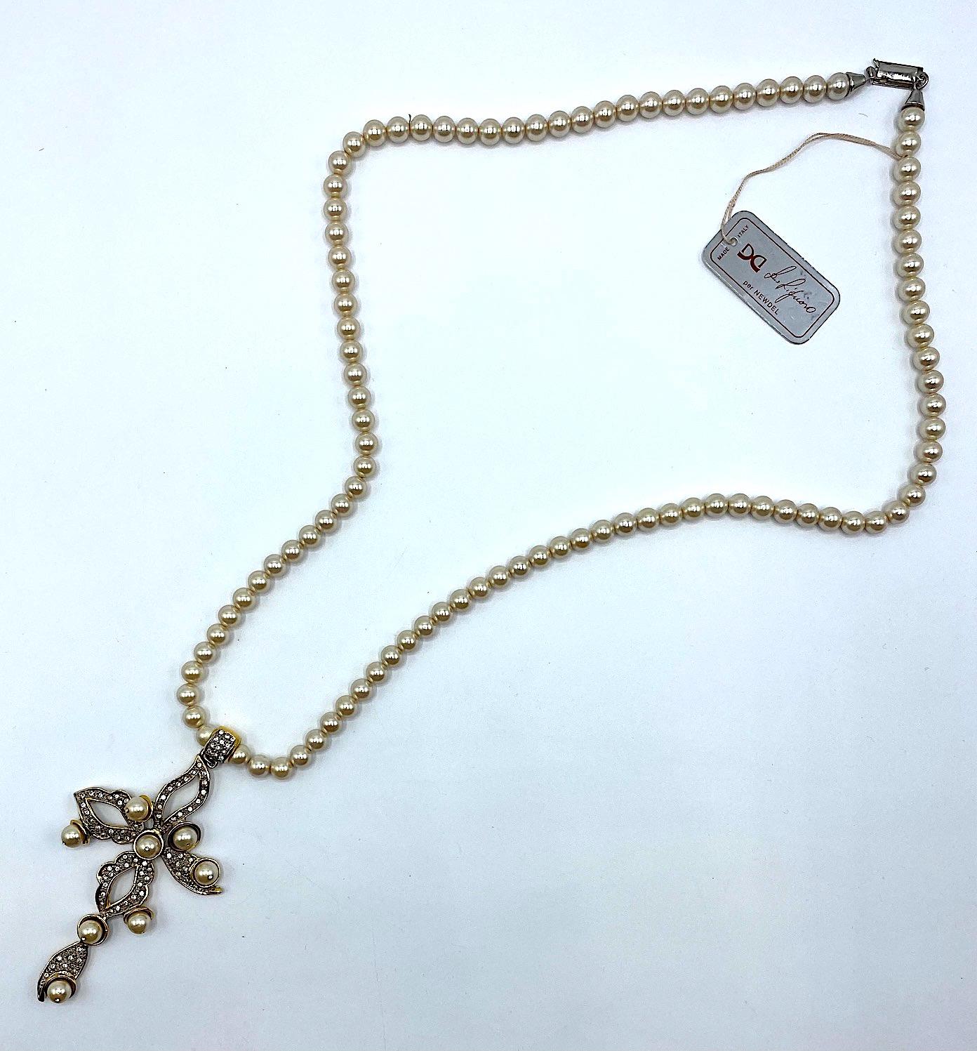 Gianni De Liguoro 1980s Gold, Rhinestone &  Pearl Cross Pendant Necklace 6