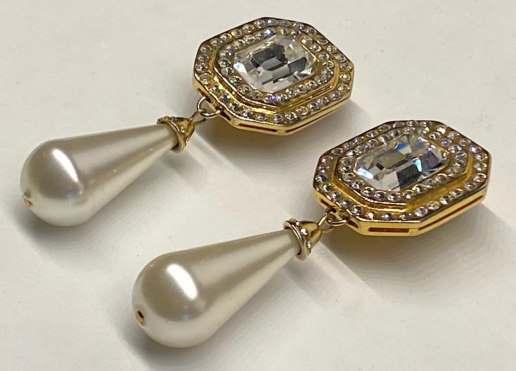 Gianni De Liguoro 1980s Pearl Pendant  & Rhinestone Earrings 9