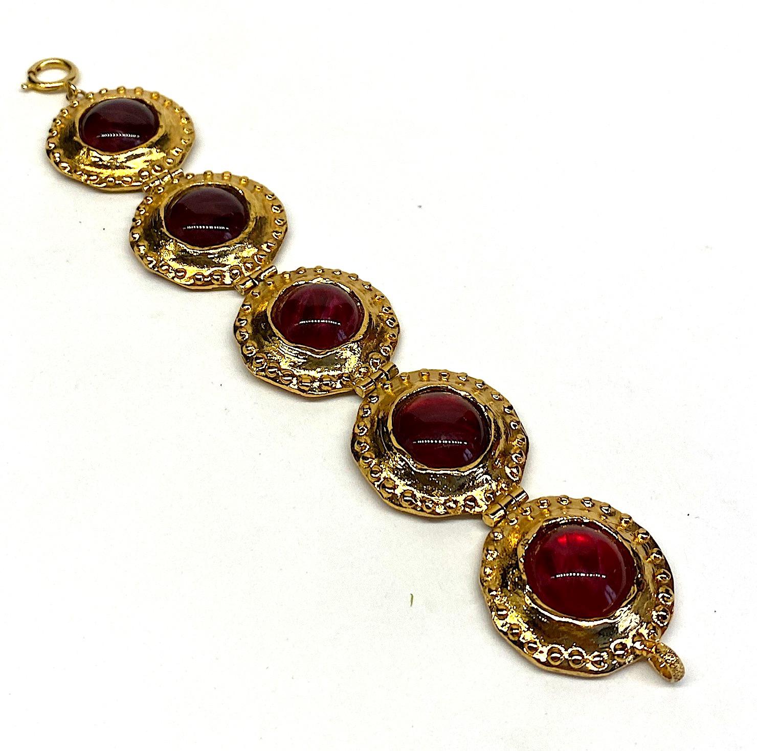 Gianni De Liguoro Byzantine Style Gold & Red Cabochon Bracelet, 1980s In Good Condition In New York, NY