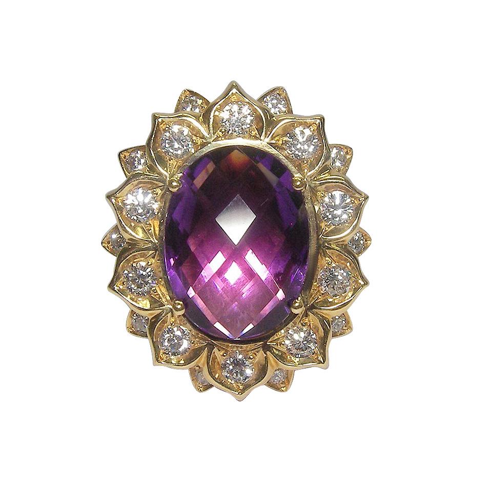 Modern Gianni Lazzaro Impressive 15.46 Carat Amethyst Diamonds Yellow 18k Gold Earrings For Sale