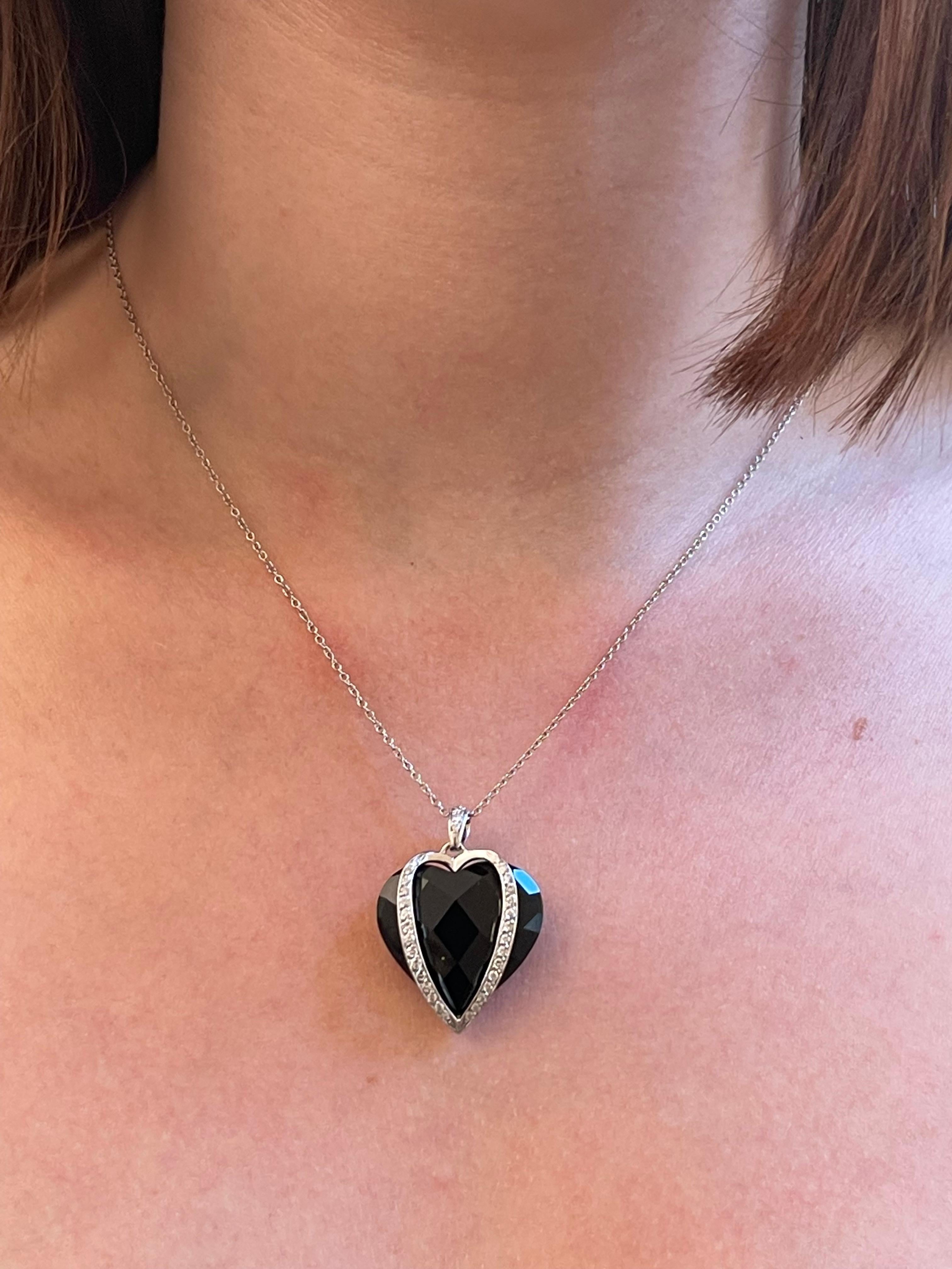 Modern Gianni Lazzaro Onyx Diamond White 18K Gold Pendant for Her For Sale