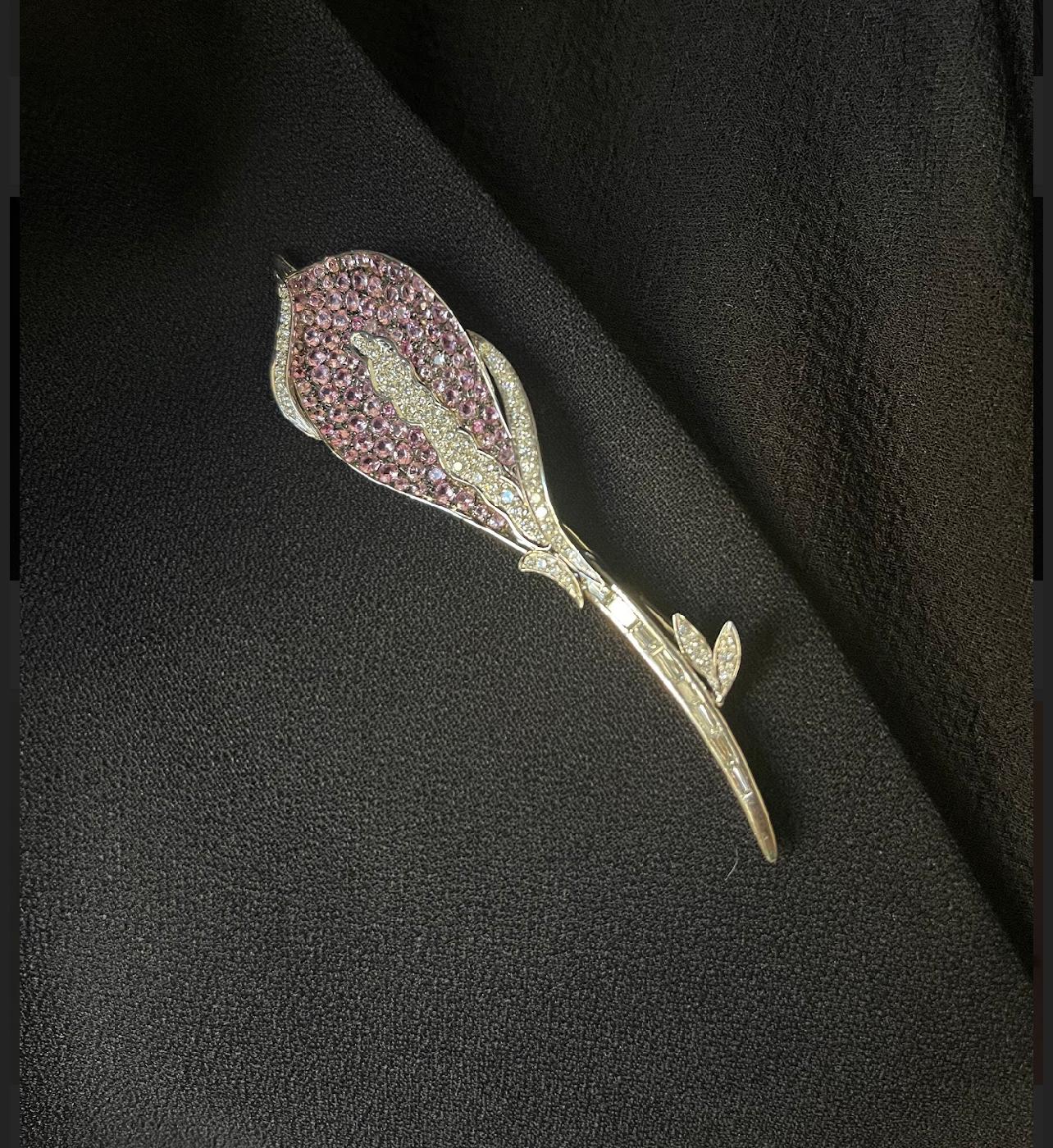Round Cut Gianni Lazzaro Pink Sapphire Diamond White 18K Gold Brooch for Her For Sale