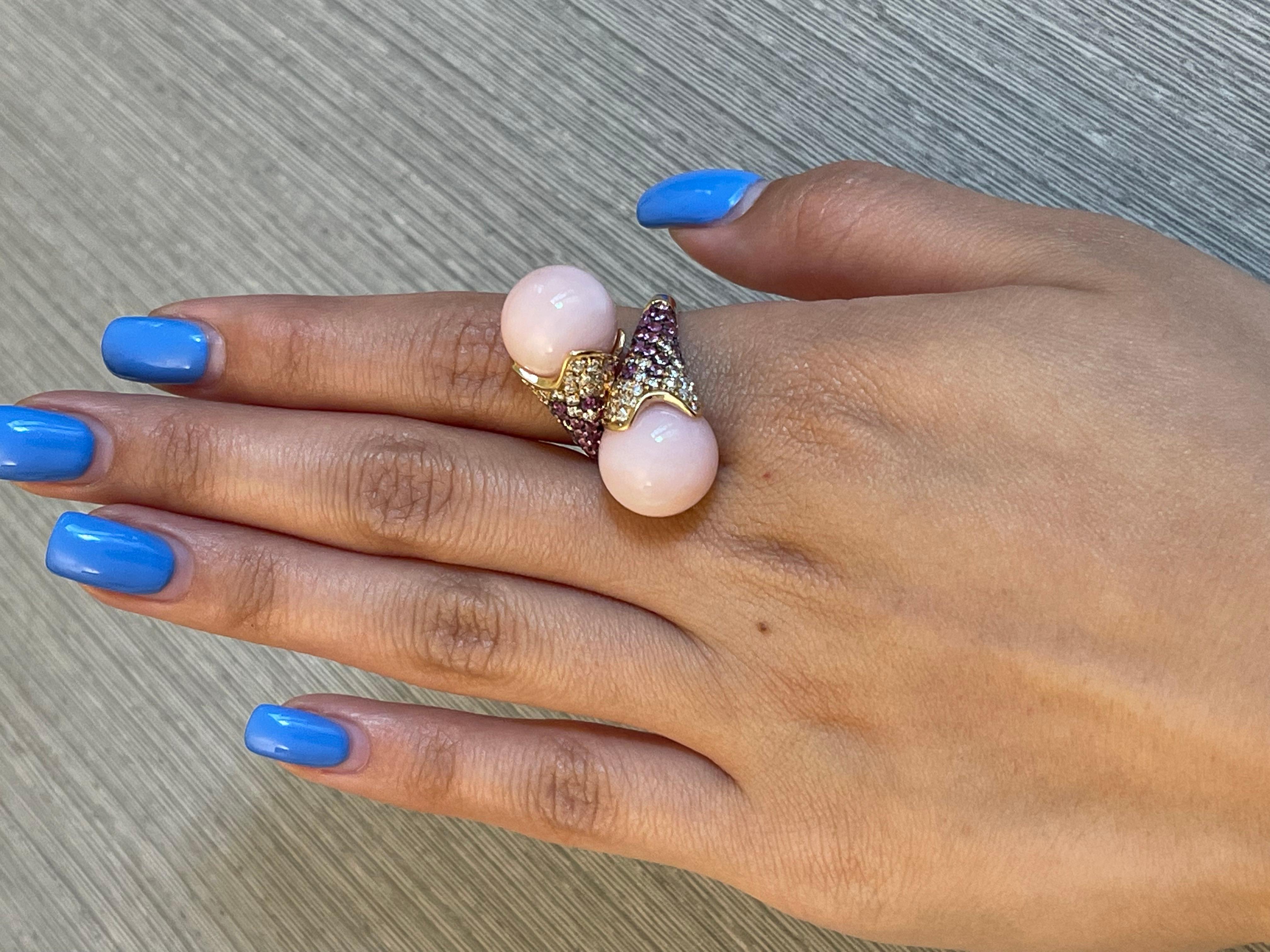 Ring Yellow Gold 18 K Gianni Lazzaro

Diamonds 54-0,98 ct HSI 
Rose Sapphire 58-1,37 ct
Opal Rose2-26,22ct.


With a heritage of ancient fine Swiss jewelry traditions, NATKINA is a Geneva-based jewelry brand that creates modern jewelry masterpieces