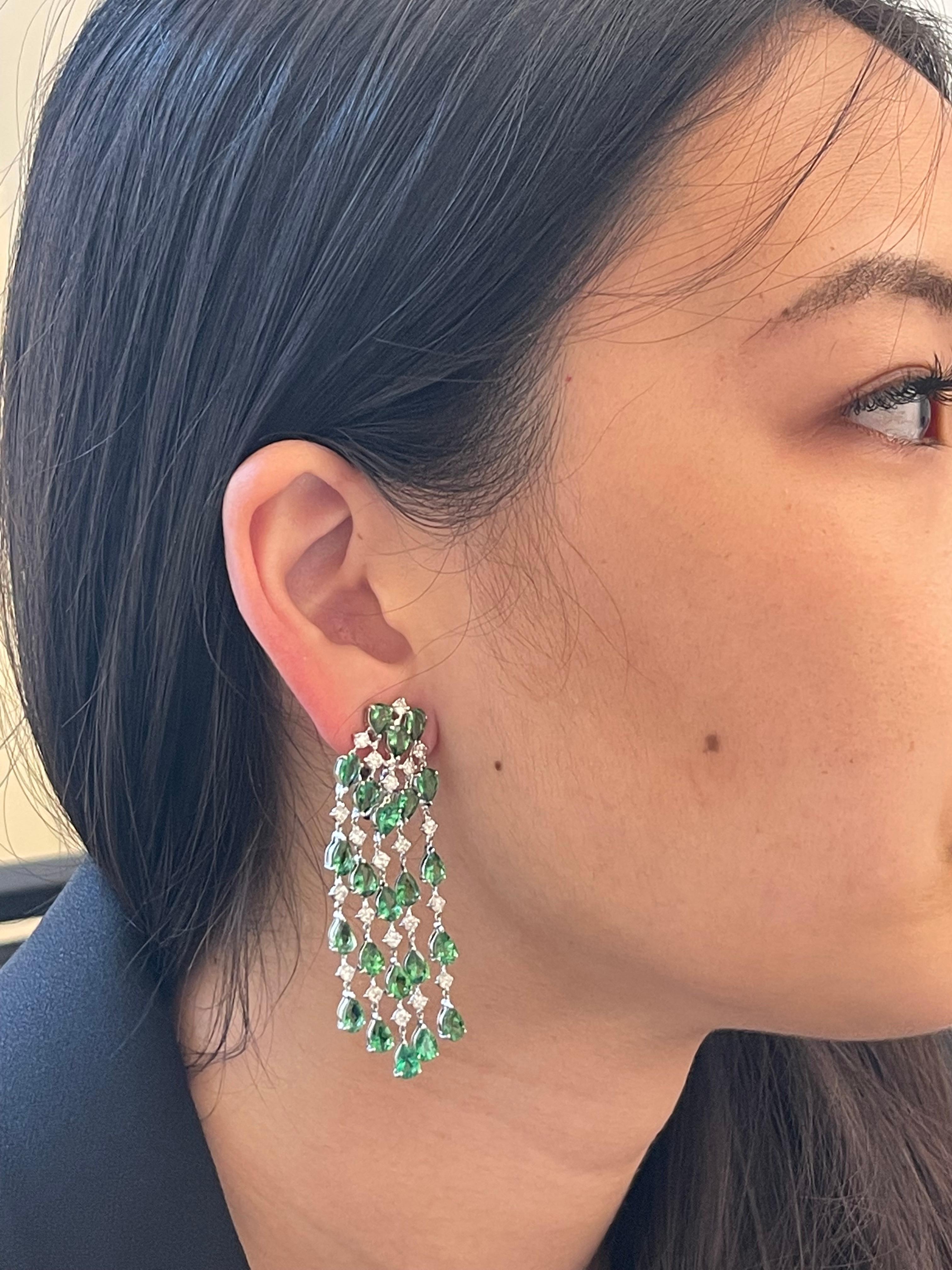 Modern Gianni Lazzaro Tsavorite 18K White Gold Diamond Earrings for Her For Sale