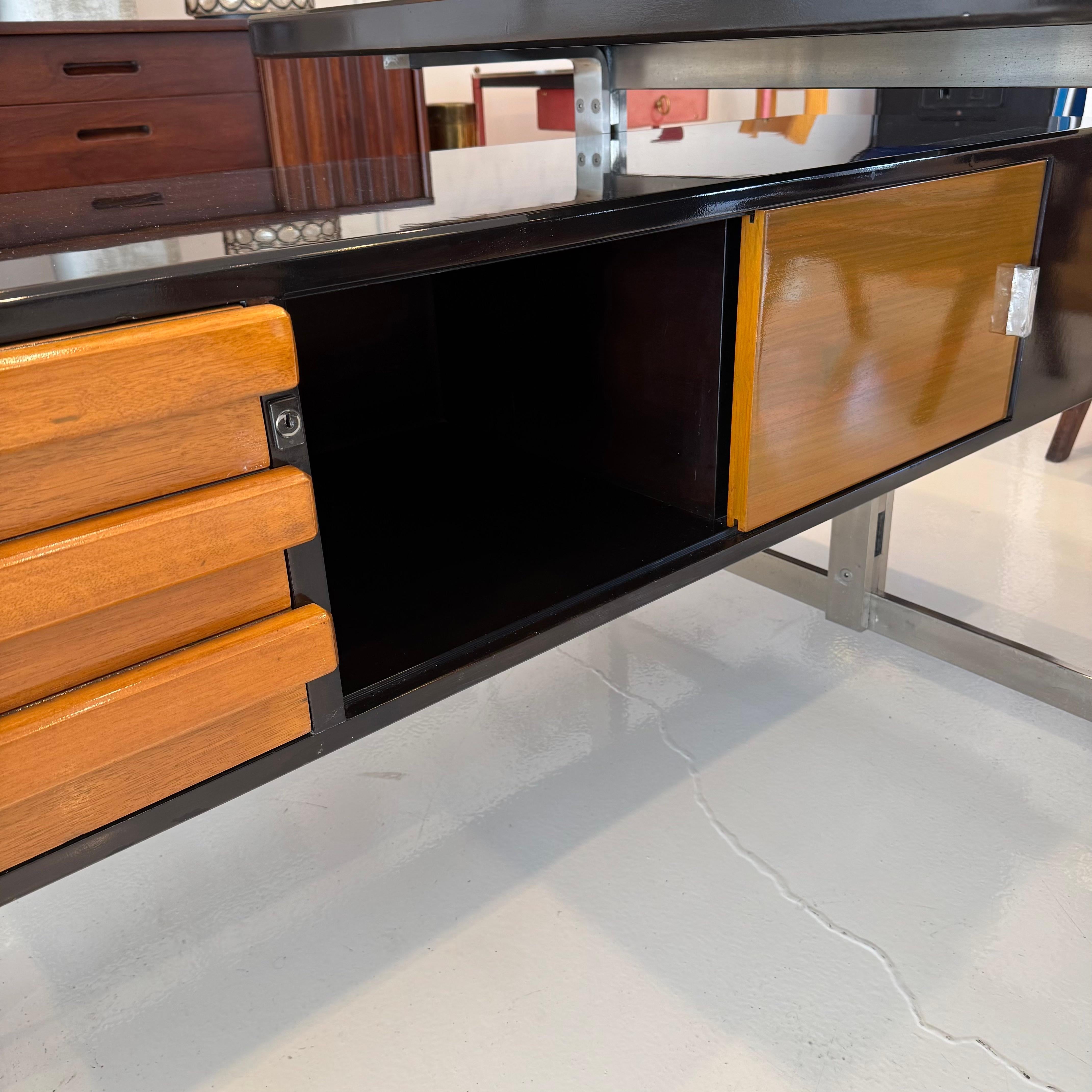 Gianni Moscatelli Desk for Formanova, 1979 Italy For Sale 3