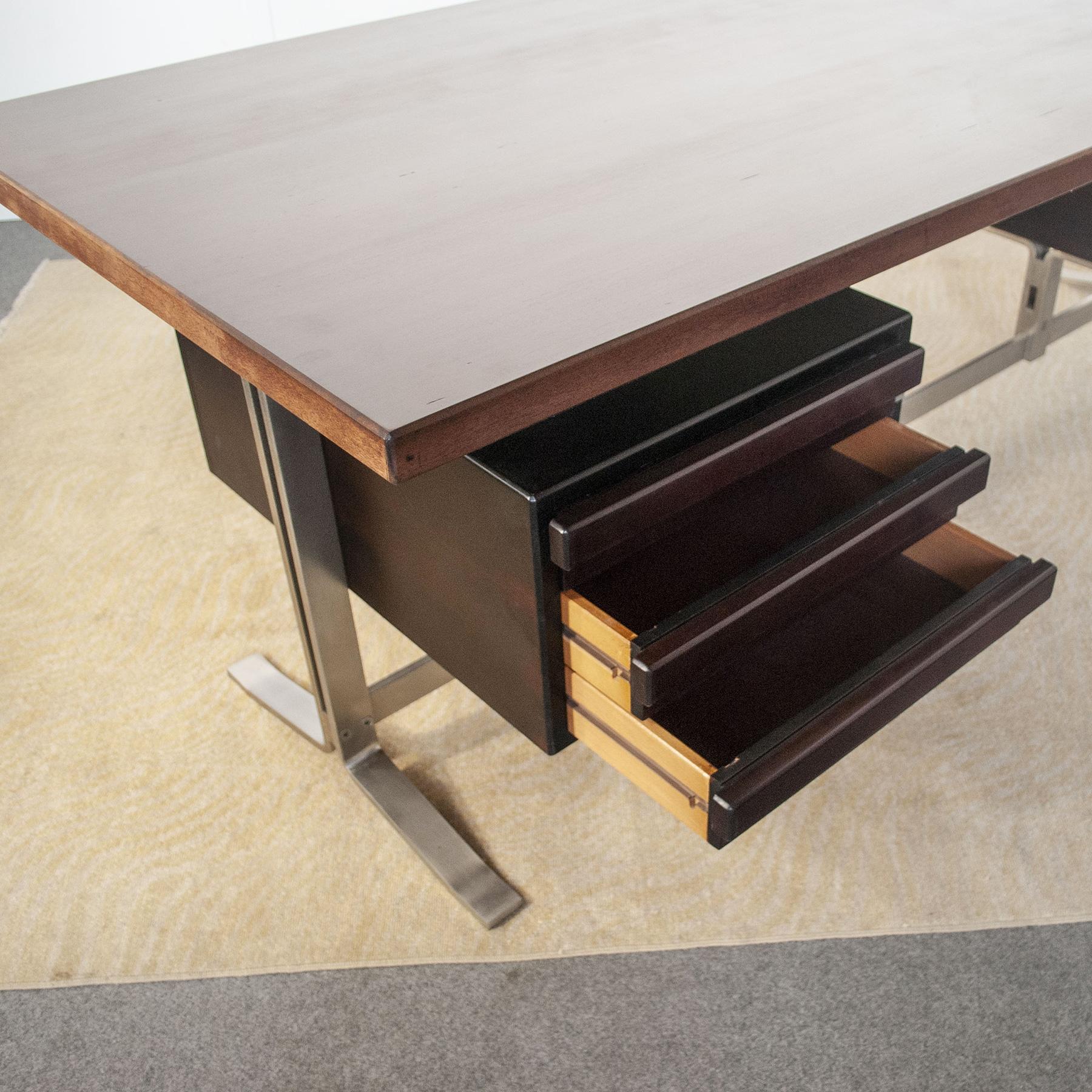 Gianni Moscatelli desk for Formanova 70’s. For Sale 4