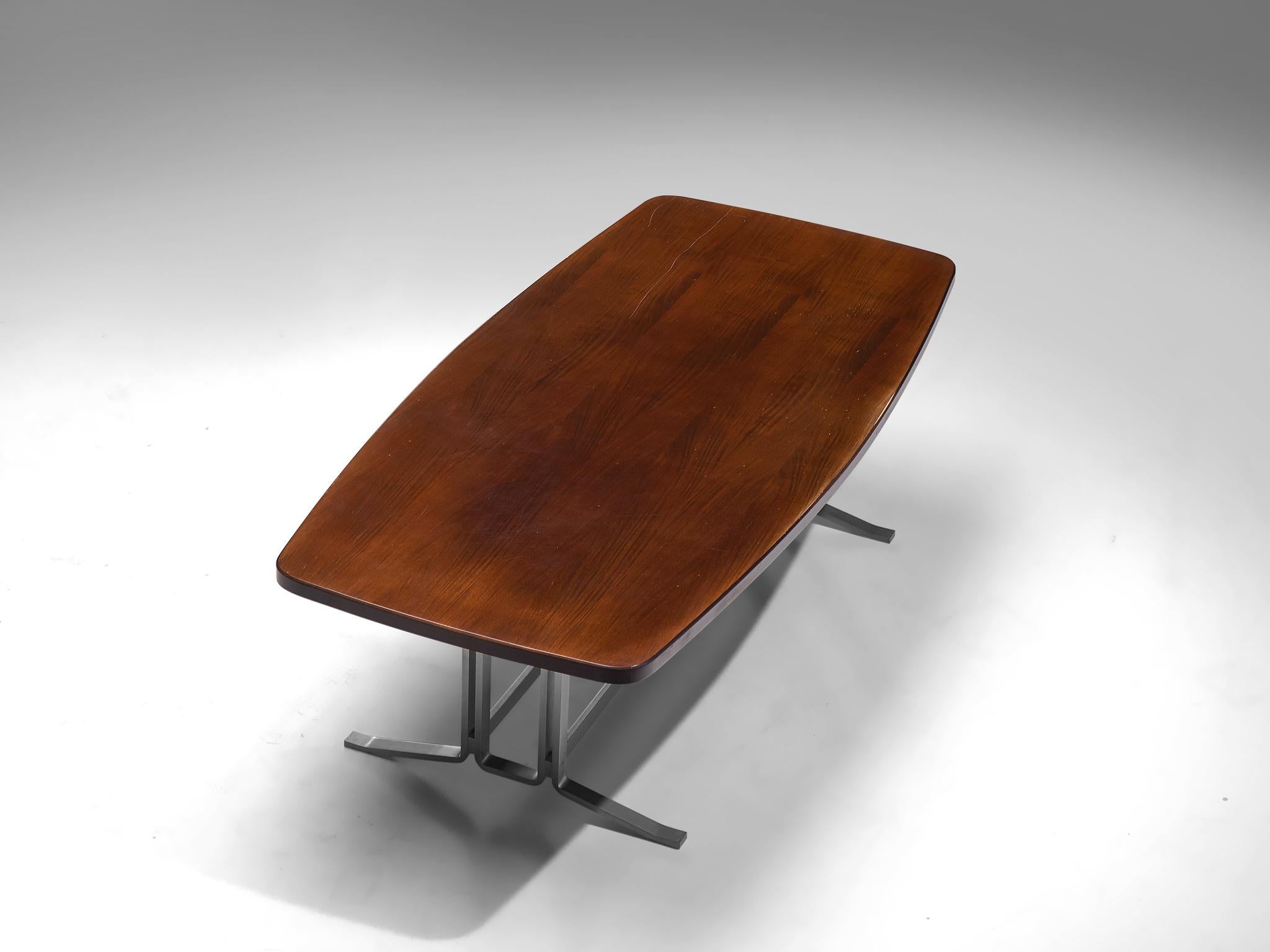 Gianni Moscatelli for Formanova Boat-Shaped Table 1