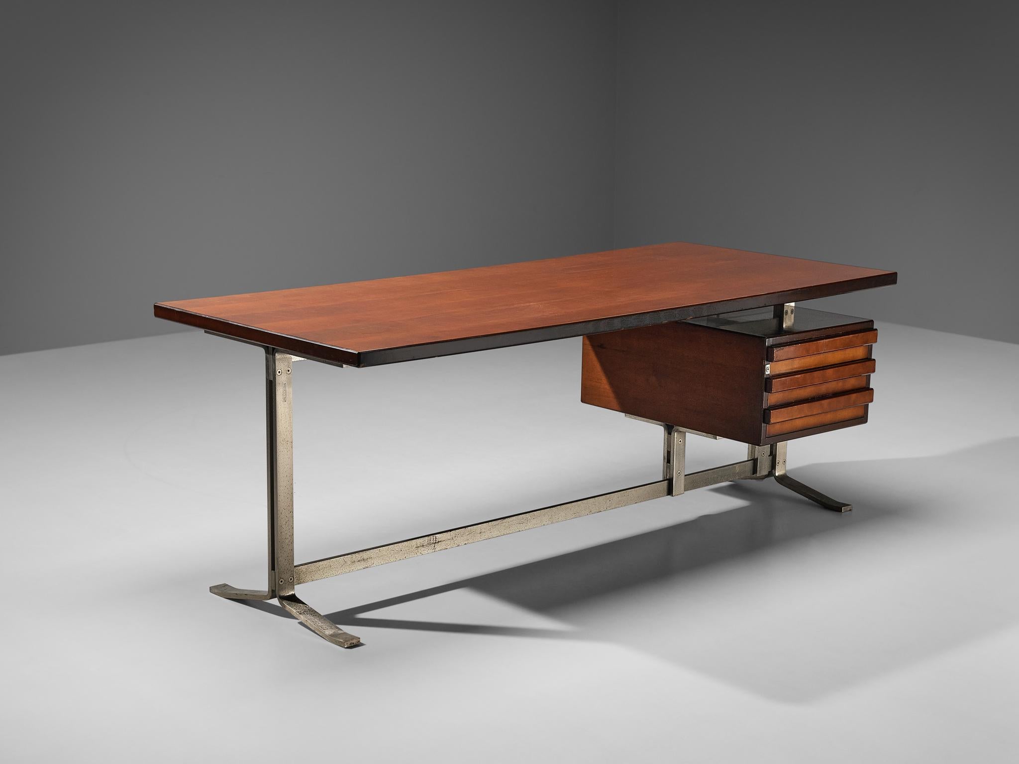 Gianni Moscatelli for Formanova, desk, black lacquered wood, nickel-plated steel, Italy, 1960s

This modern, streamlined writing desk is designed by Gianni Moscatelli in the sixties. Its notable feature is a spacious tabletop, firmly affixed to a