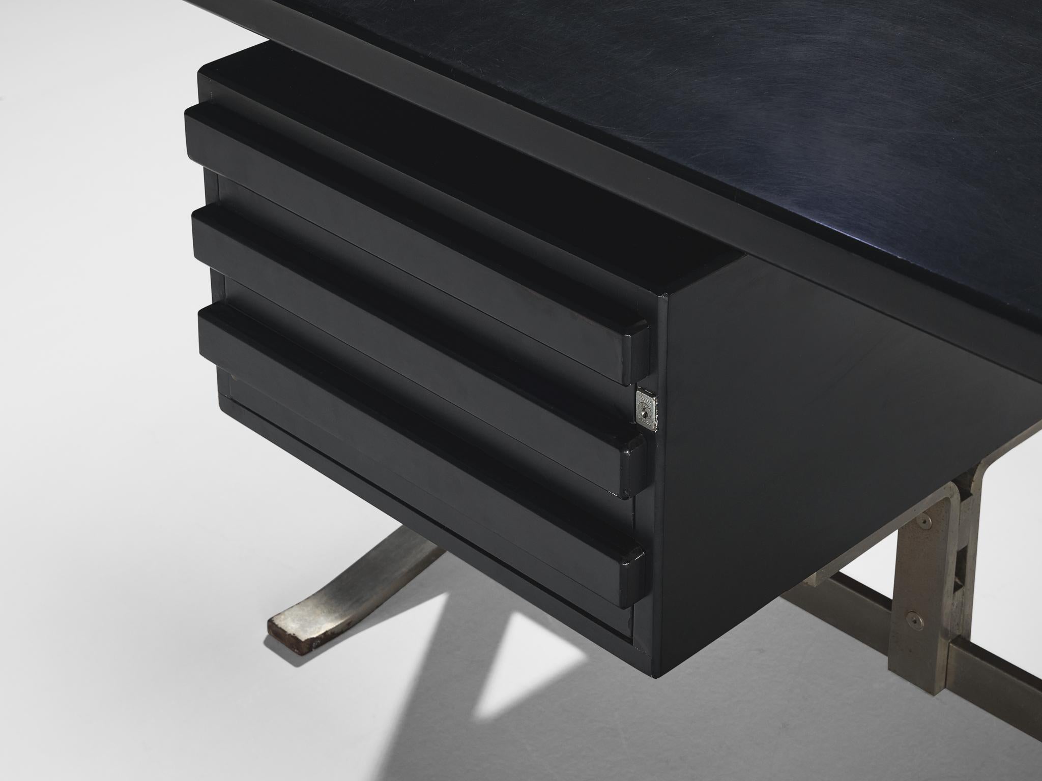 Mid-Century Modern Gianni Moscatelli for Formanova Executive Desk in Black  For Sale