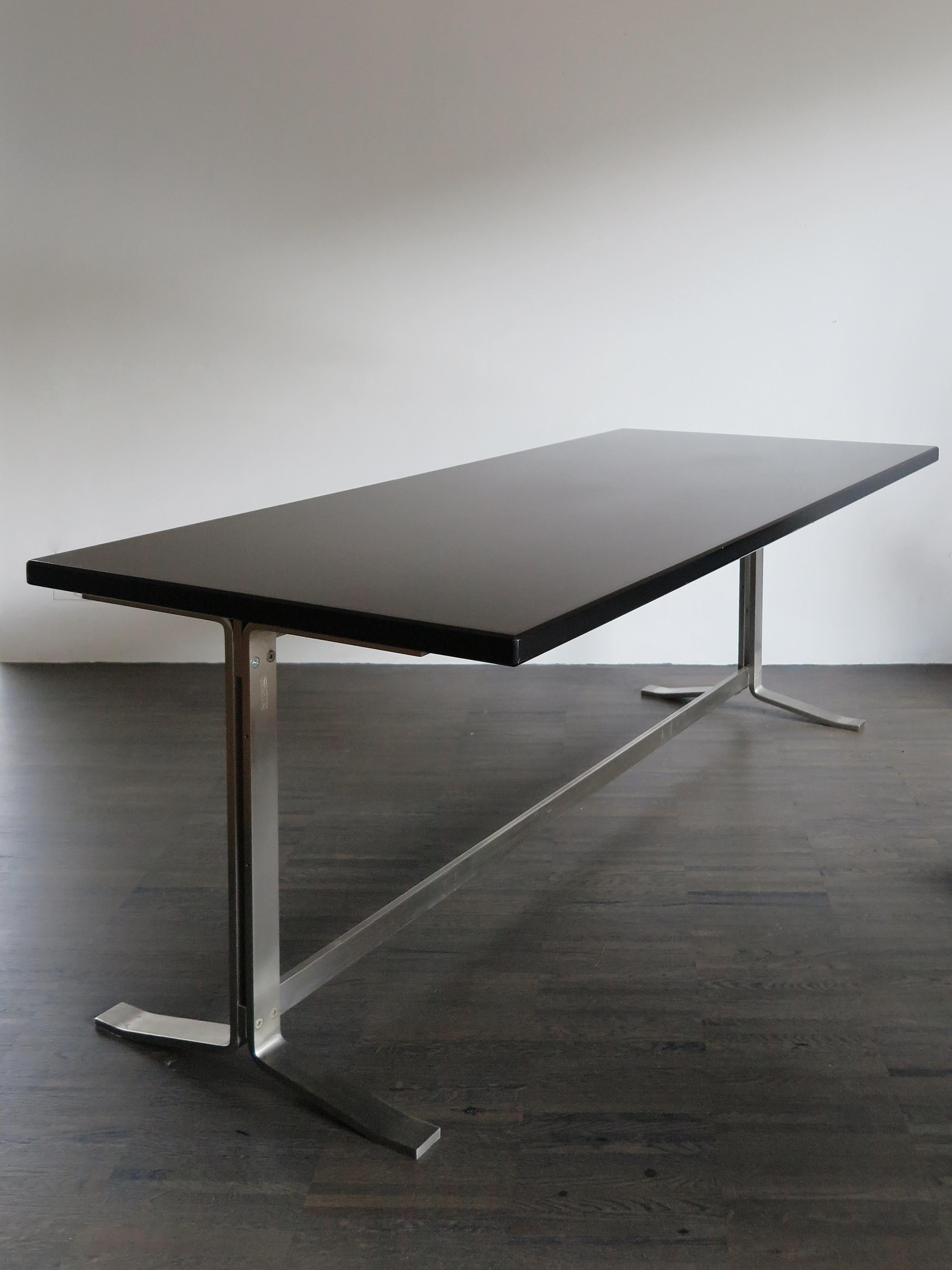 Mid-Century Modern Gianni Moscatelli Italian Formanova Dark Wood and Steel Desk Table, 1960s