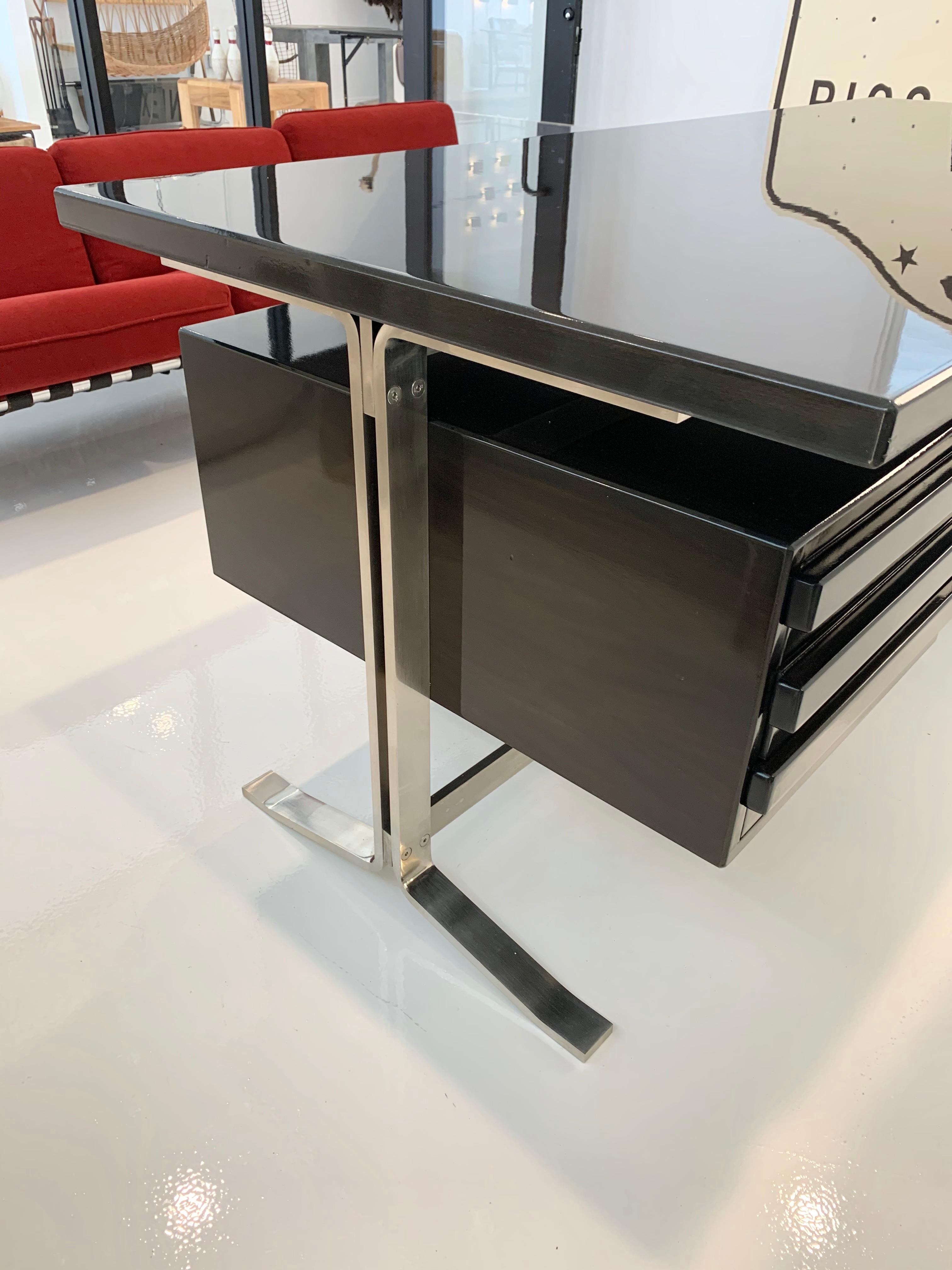 Italian Gianni Moscatelli Platform Desk for Formanova