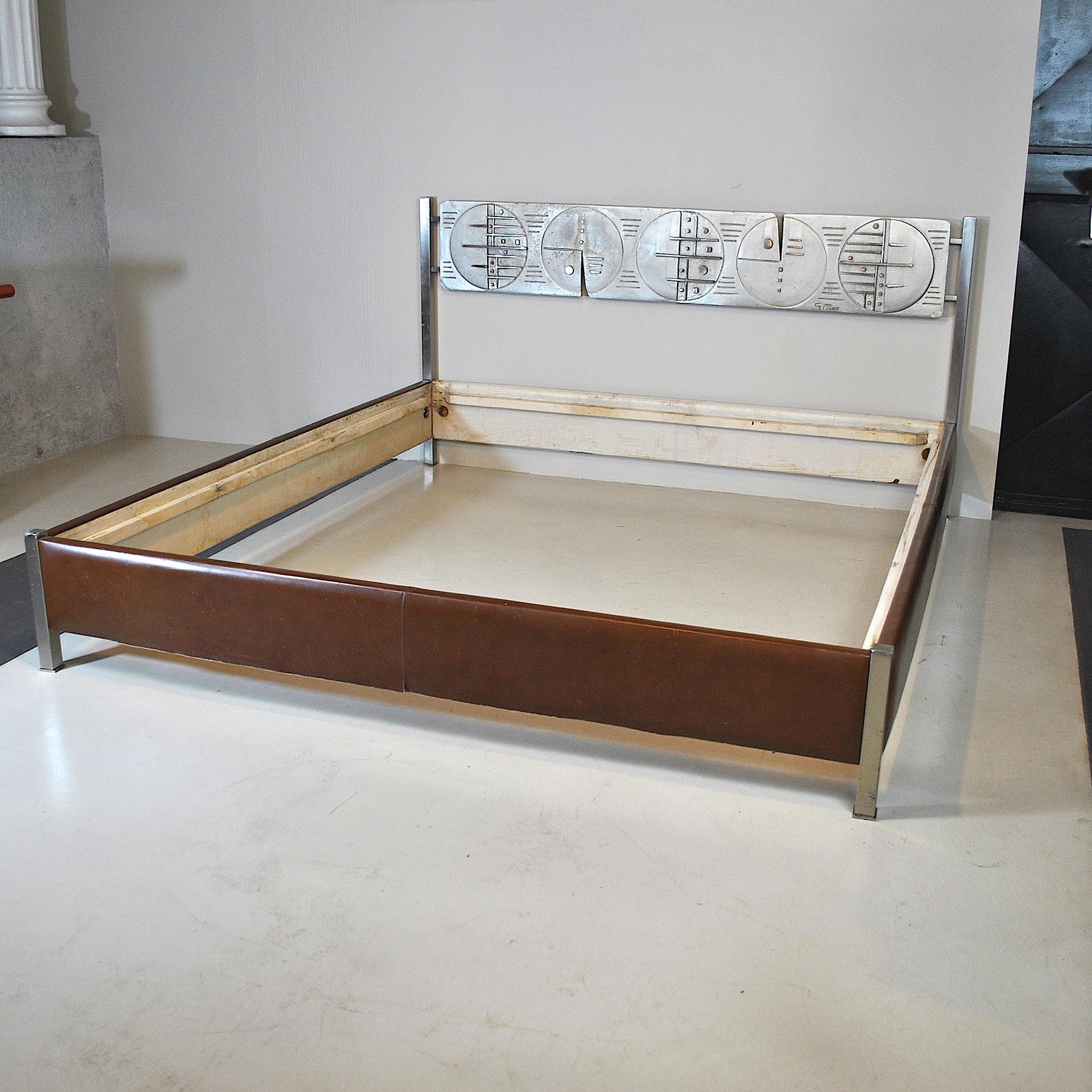 Late 20th Century Gianni Pinna Sculptor Midcentury Bed in Bronze Casting