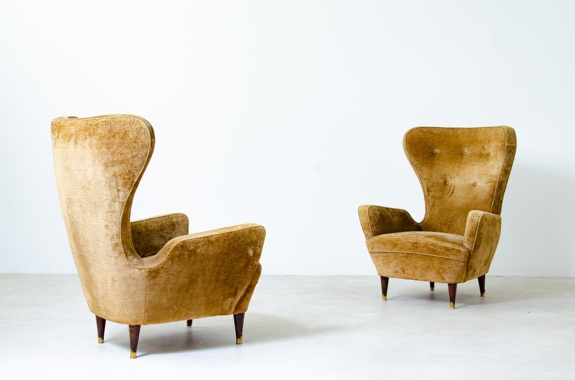COD-2208
Gianni Saibene

Pair of armchairs with velvet upholstery, turned feet with shaped brass tip.

Italian manufacture 1950. Bibl. Franco Grigioni, Furniture, Görlich Milan p.368

70x70xh120