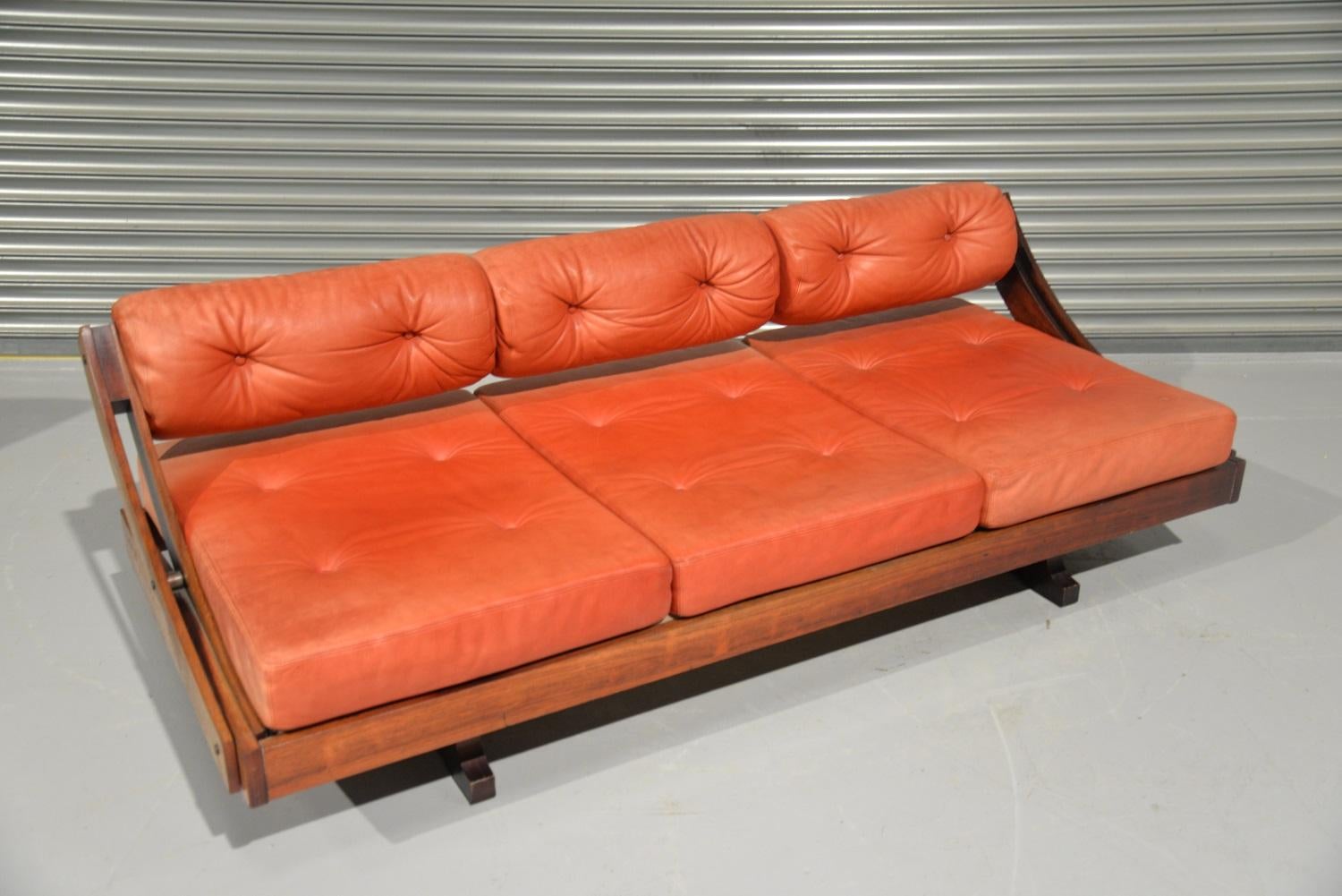 Leather Gianni Songia Daybed/Sofa Designed for Sormani of Italy, 1963 For Sale