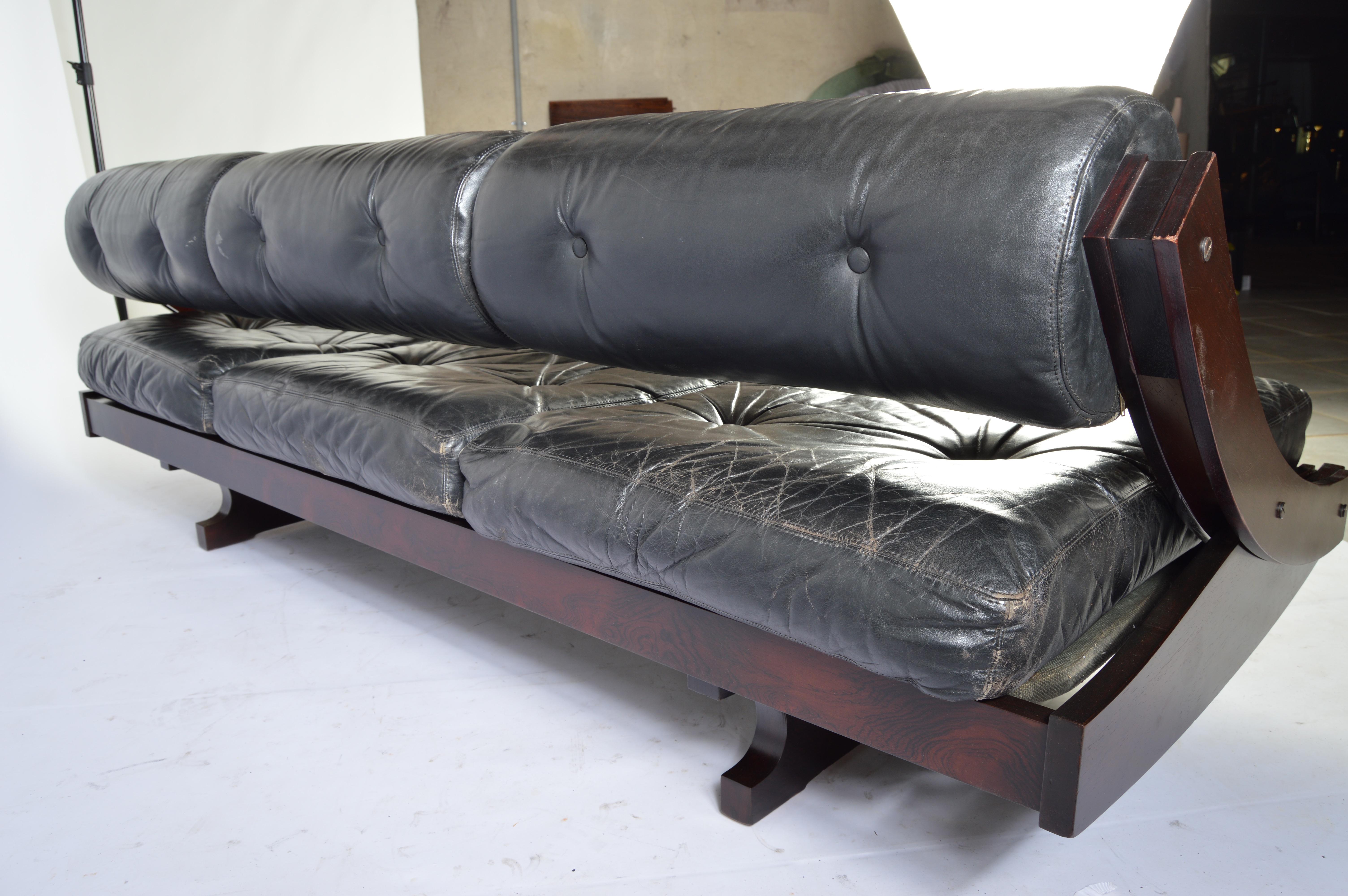 Gianni Songia for Sormani Rosewood and Leather Daybed Sofa, Italy, circa 1960 In Good Condition In Southampton, NJ