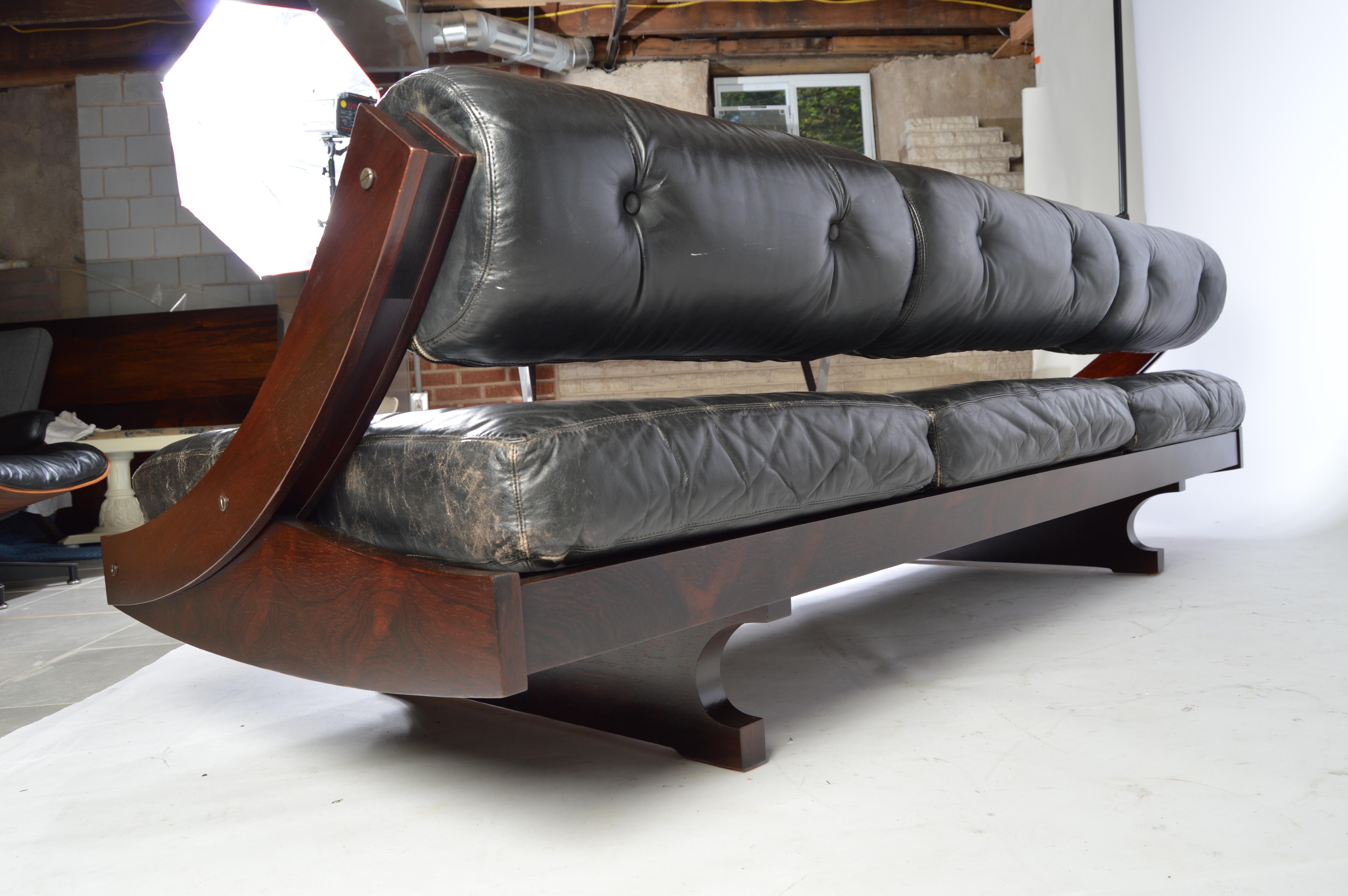 Mid-20th Century Gianni Songia for Sormani Rosewood and Leather Daybed Sofa, Italy, circa 1960