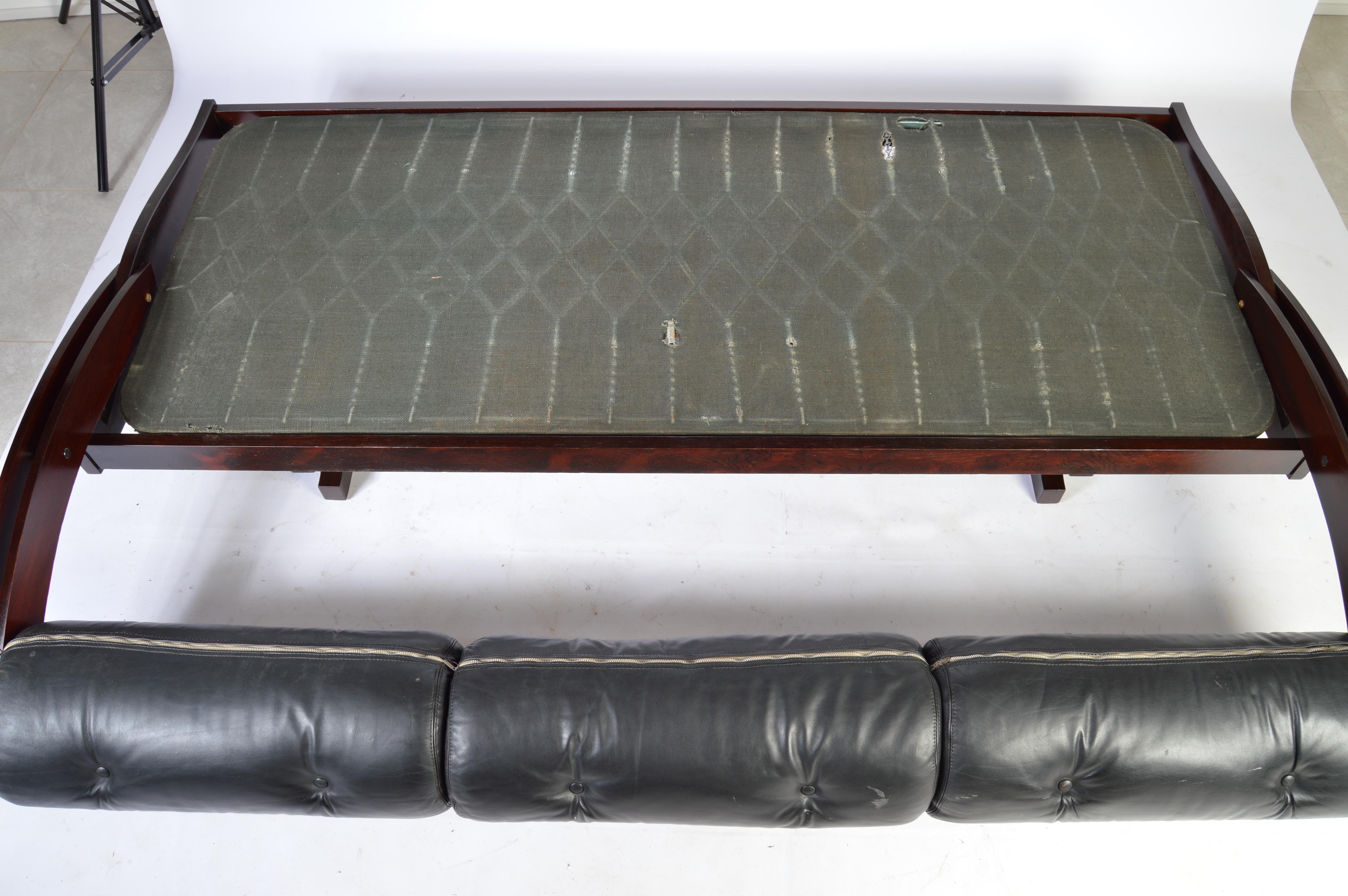 Gianni Songia for Sormani Rosewood and Leather Daybed Sofa, Italy, circa 1960 1