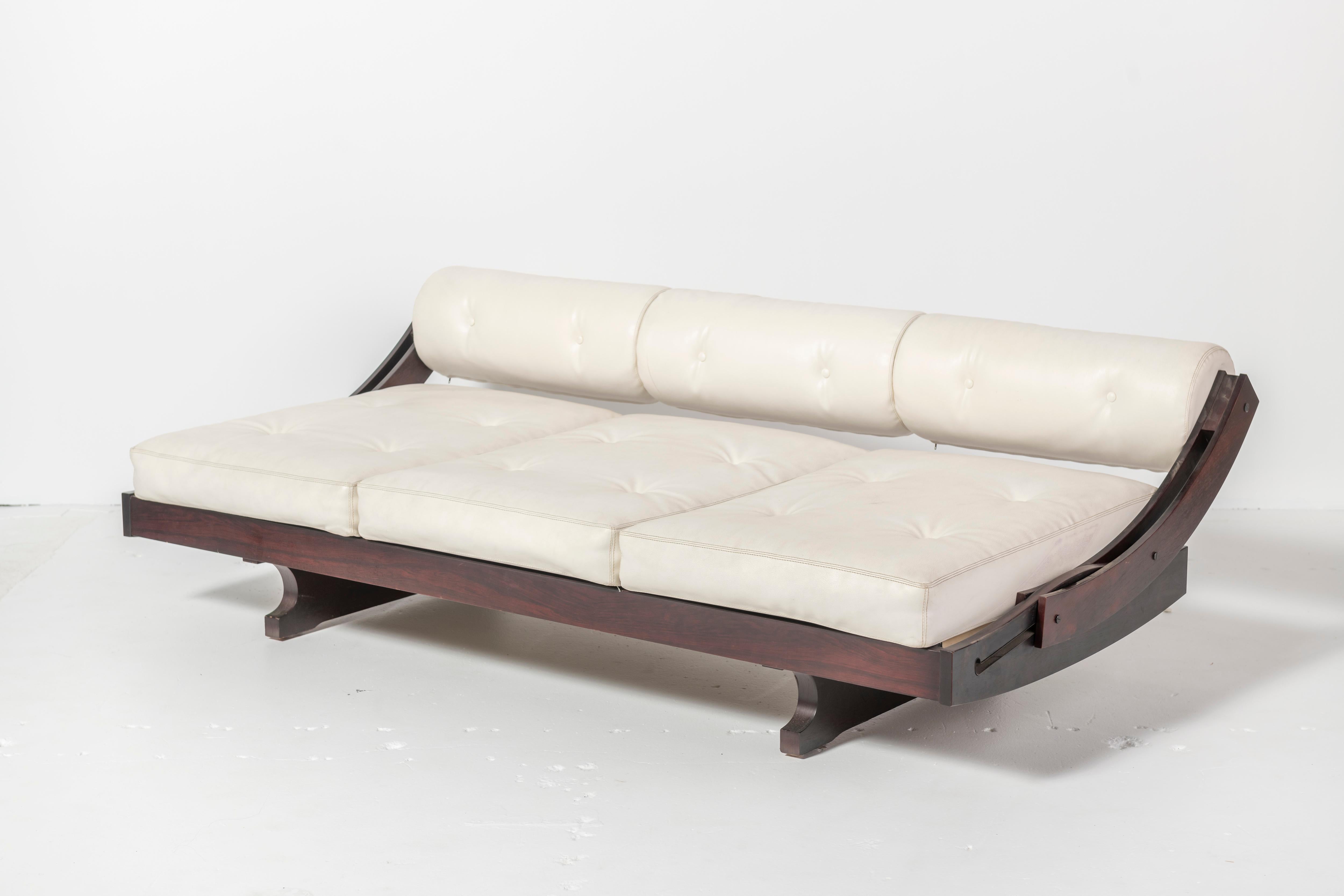 Mid-Century Modern Gianni Songia 'Gs-195' Leather Daybed Sofa for Sormani  I