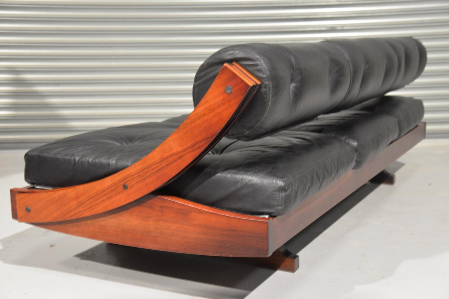 Italian Gianni Songia GS195 Leather Daybed and Sofa for Sormani, Italy, 1963 For Sale