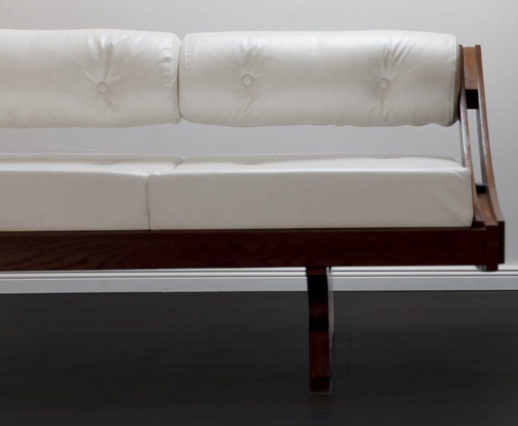 Mid-Century Modern Gianni Songia off White Leather Daybed by Luigi Sormani, Italy, 1970s