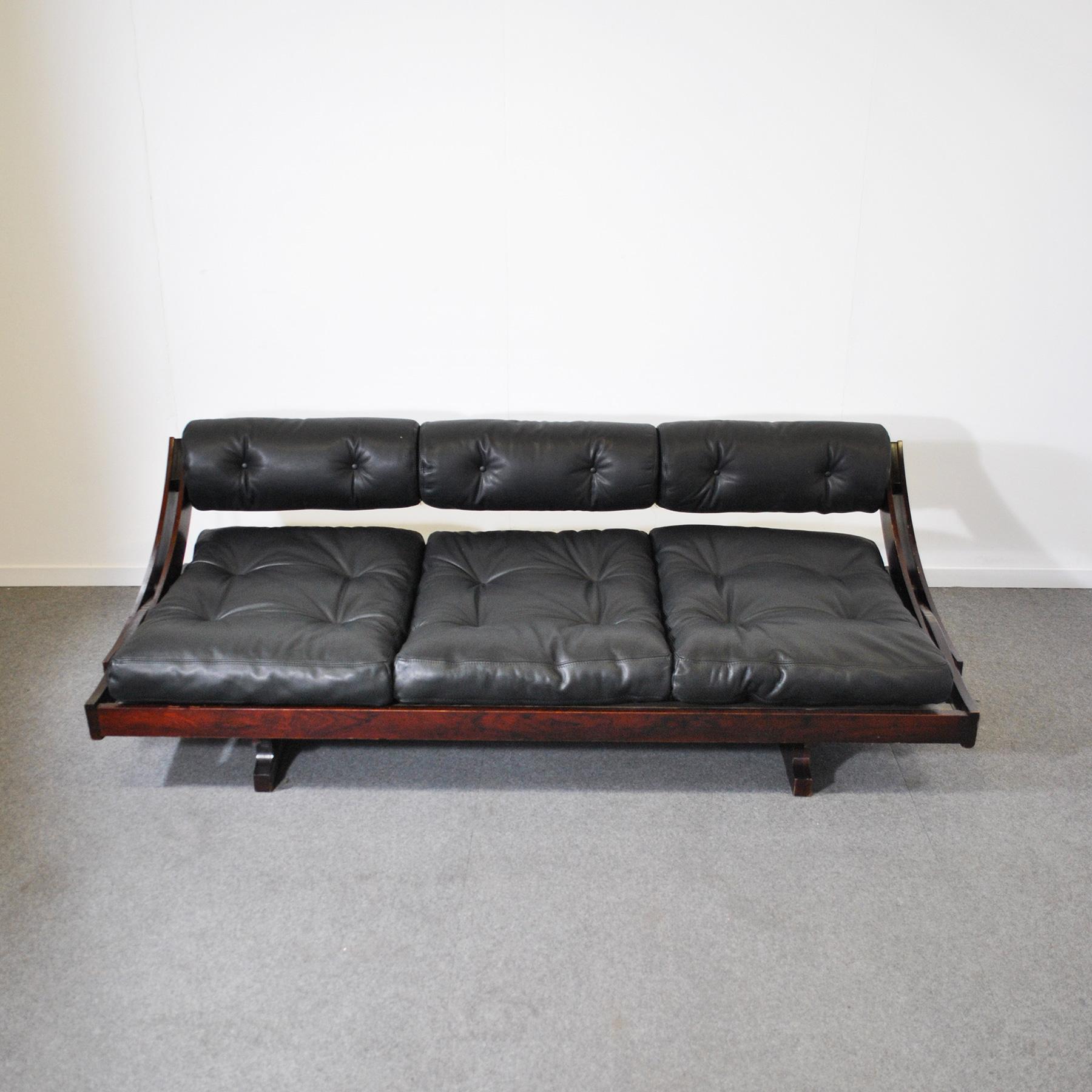 Gianni Songia Sofa for Sormani Late 60's In Good Condition For Sale In bari, IT
