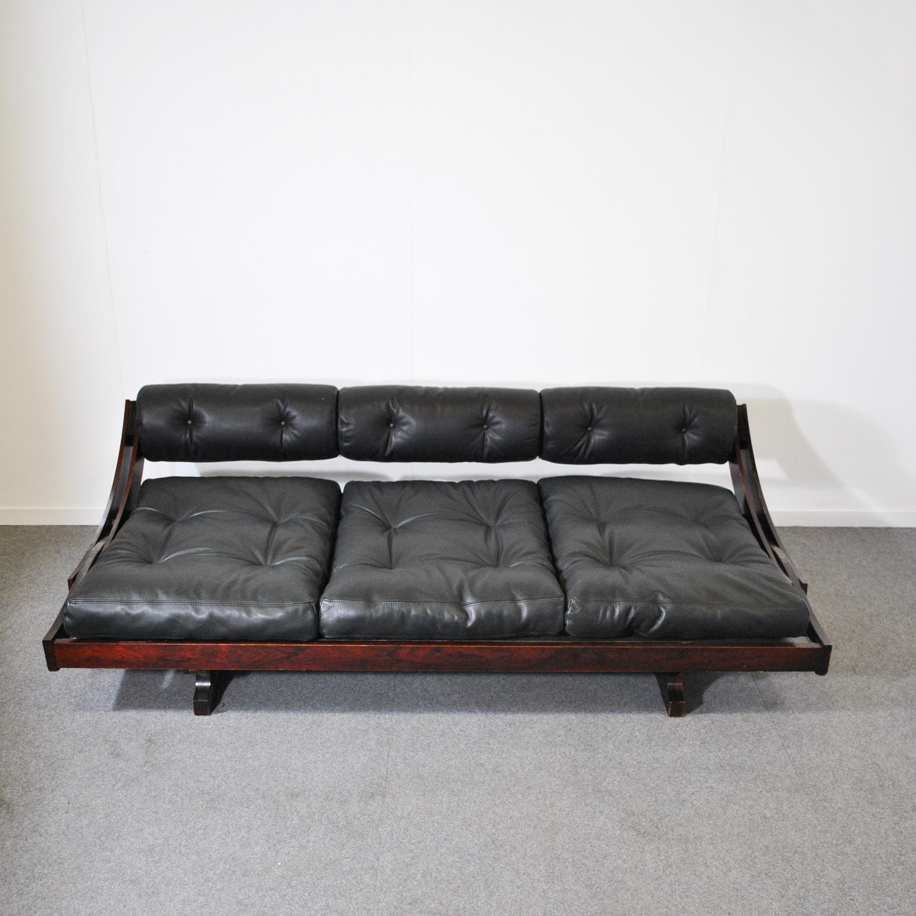 Mid-20th Century Gianni Songia Sofa for Sormani Late 60's For Sale