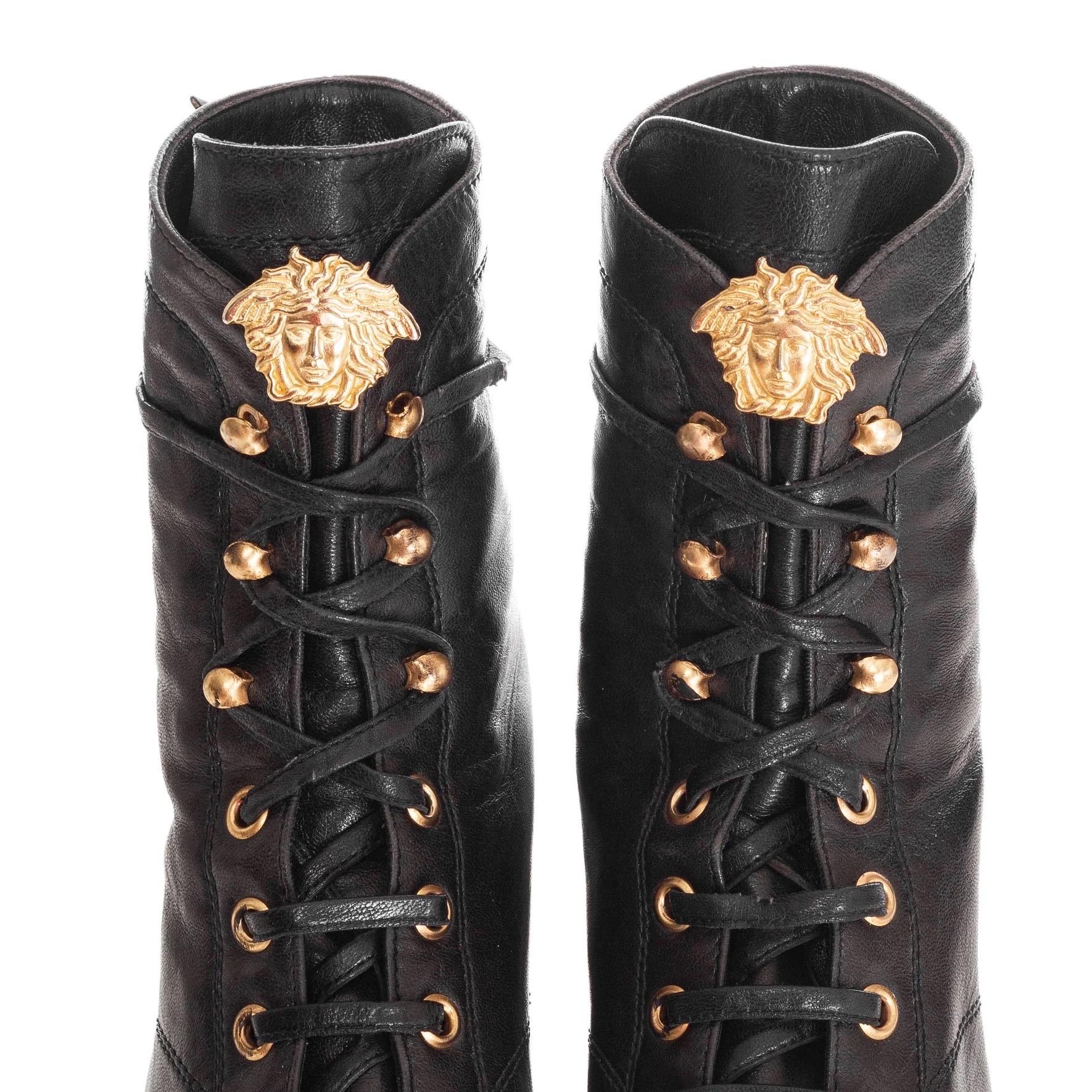Gianni Versace 1980s Black Leather Gold-Tone Medusa Pointed Ankle Boots For Sale 2