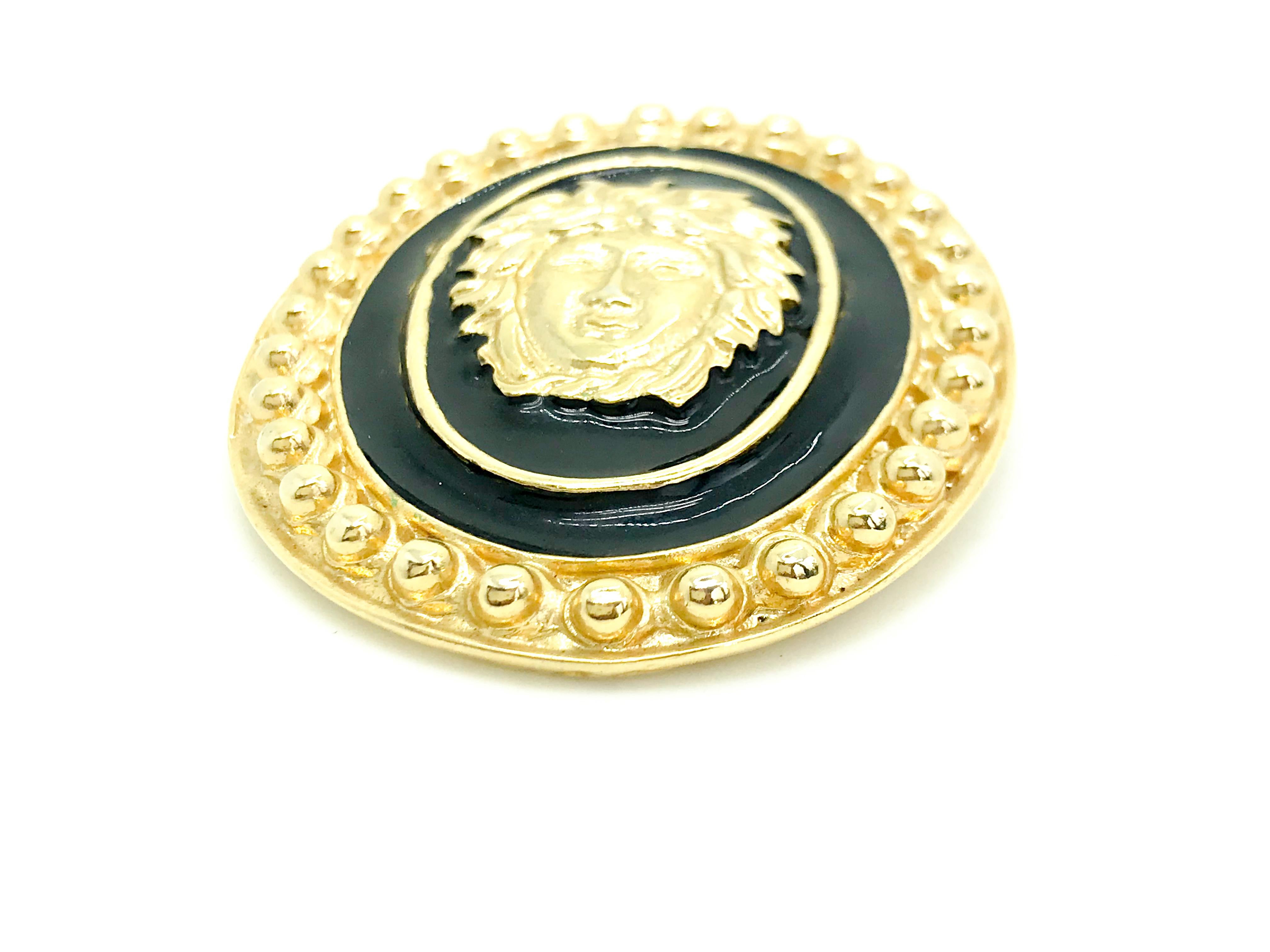 Gianni Versace 1980s Vintage Large Statement Brooch Pin  In Good Condition For Sale In London, GB