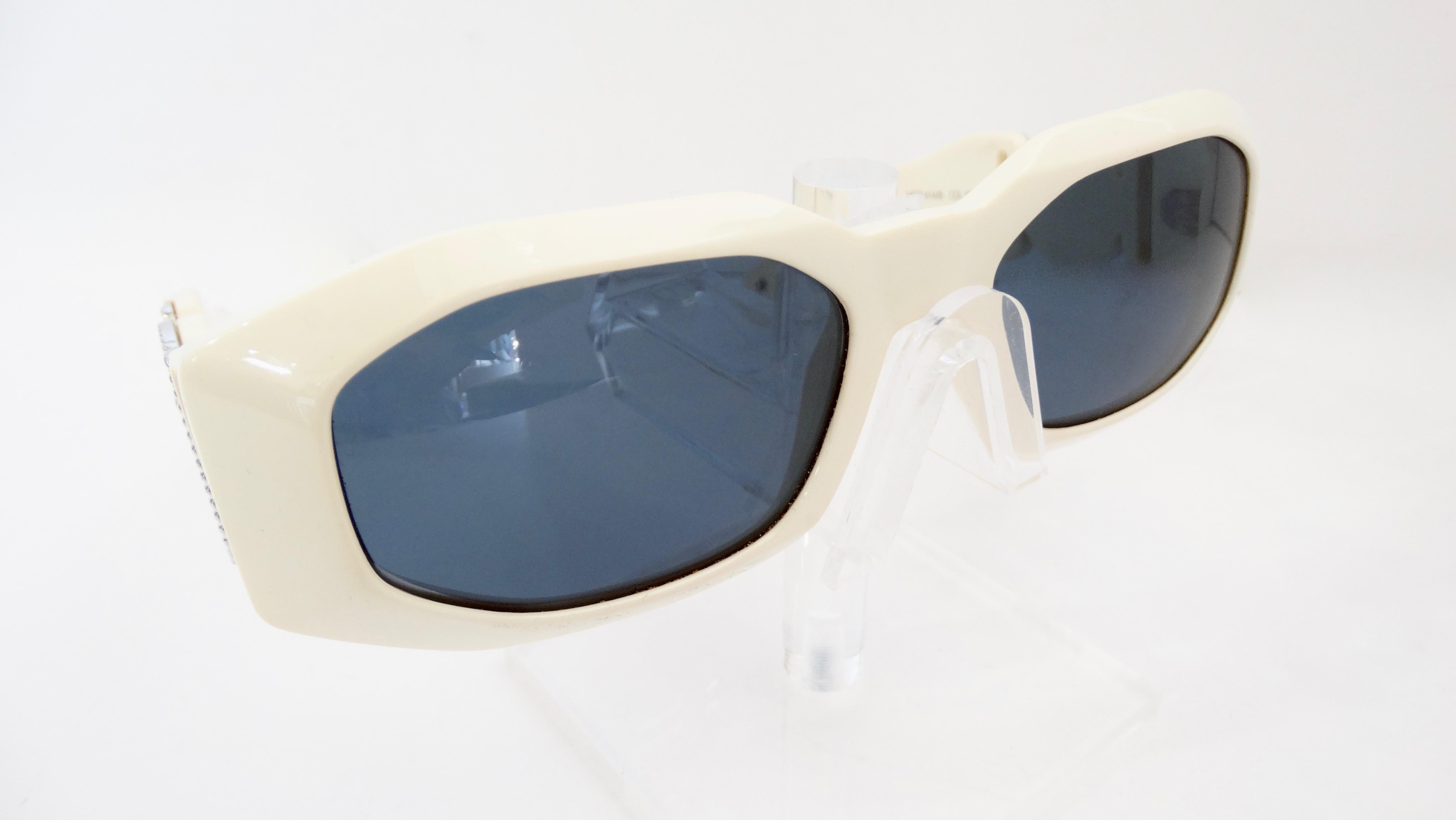 Gianni Versace 1990s Cream Medusa Sunglasses  2