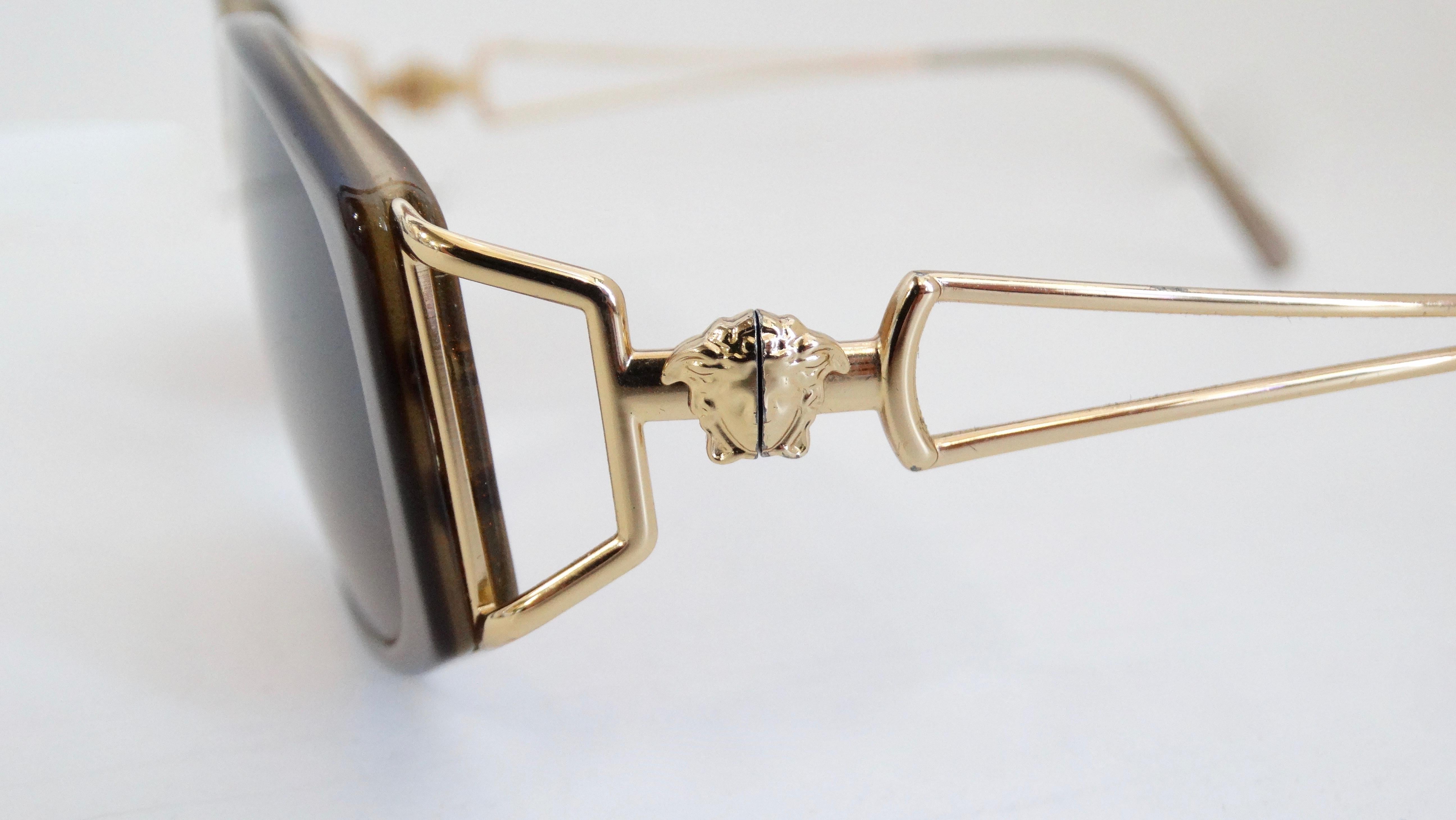 Gianni Versace 1990s Gradient Frame Sunglasses  For Sale 1