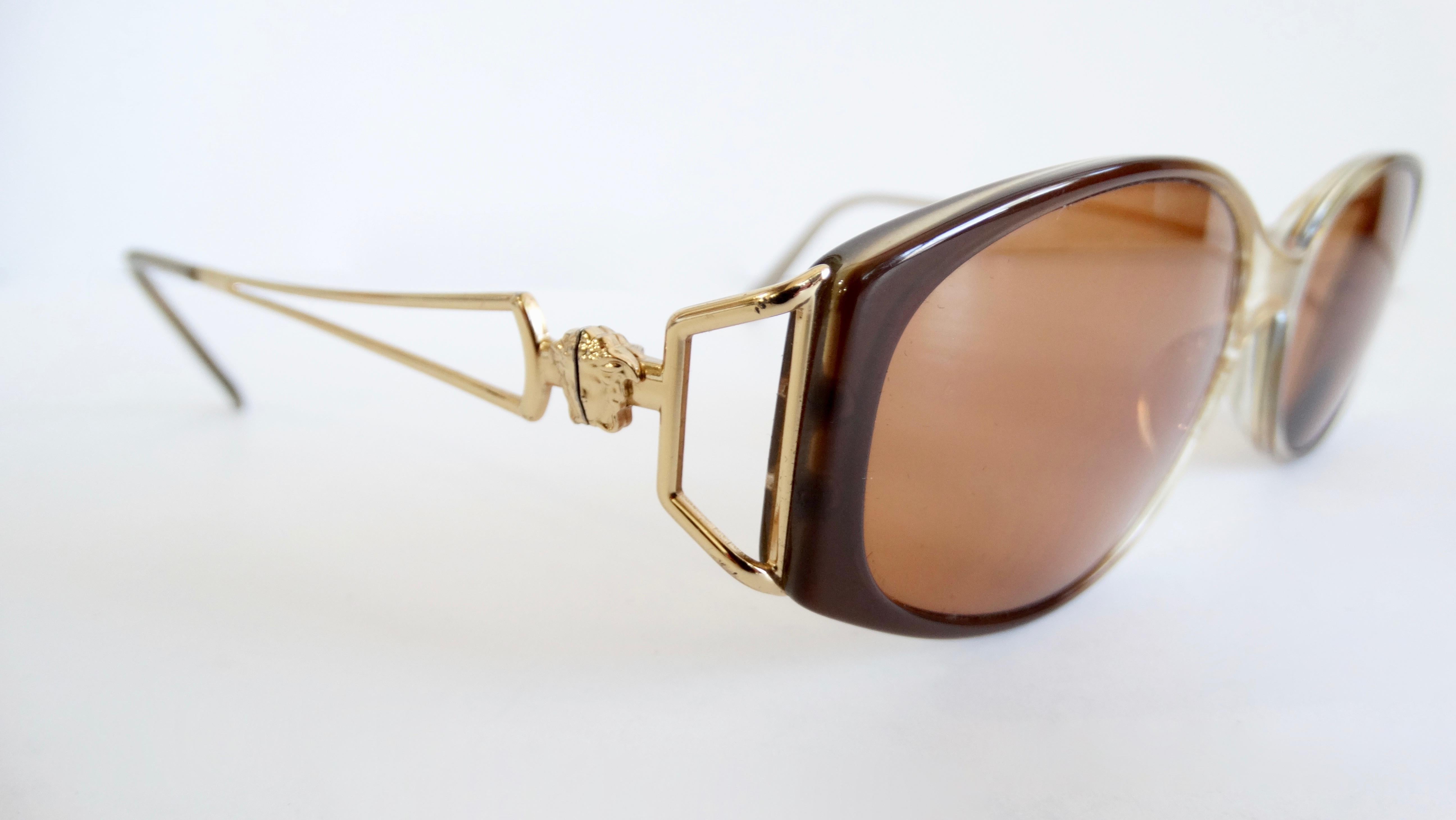 Gianni Versace 1990s Gradient Frame Sunglasses  For Sale 4