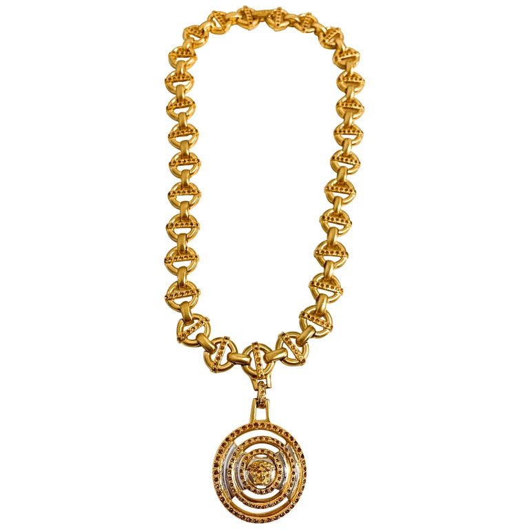 Gianni Versace 1990s necklace with circular medusa head pendent For Sale at  1stDibs | vintage versace necklace, gianni versace necklace, versus versace  necklace