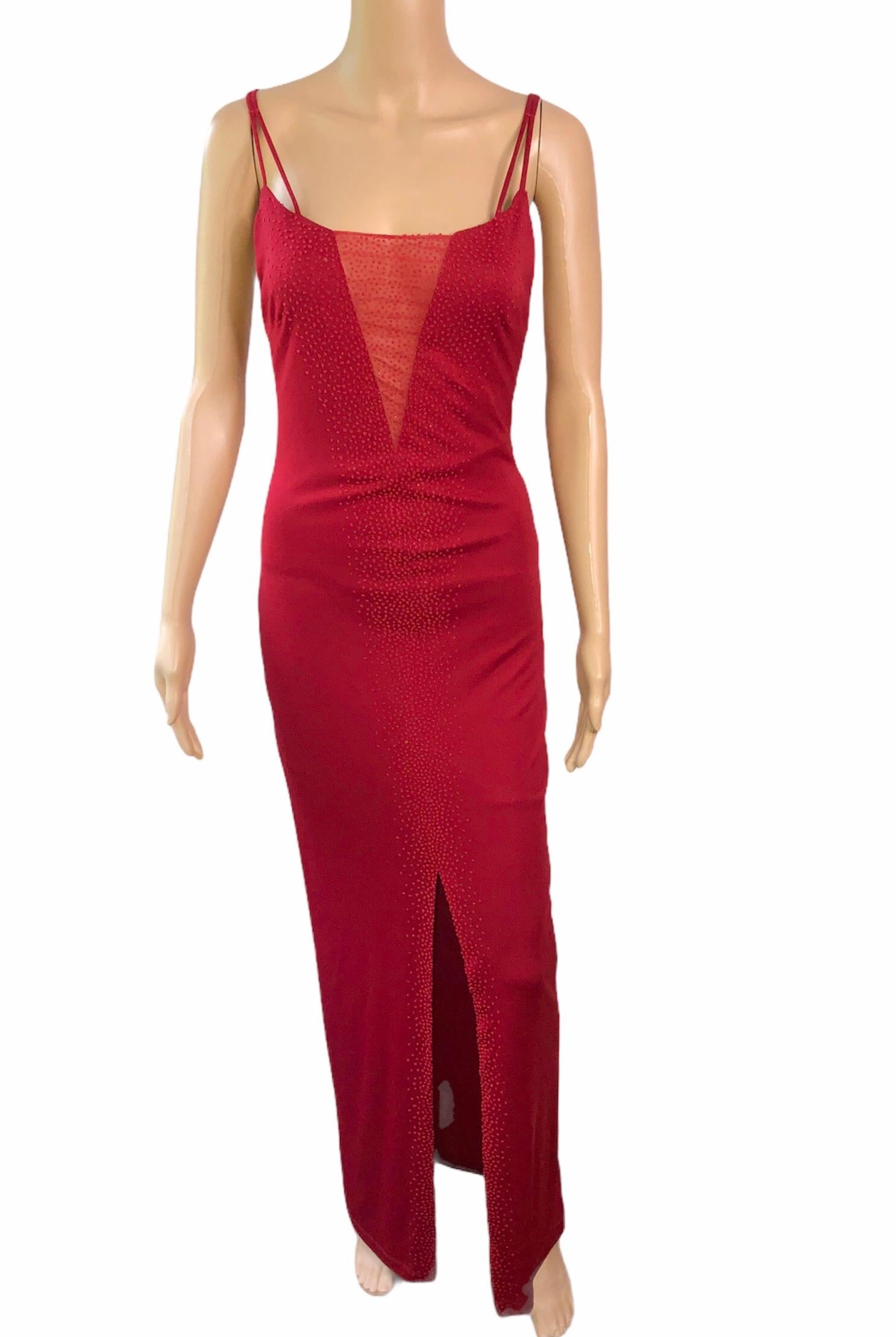 Rouge Gianni Versace Robe de soirée rouge à empiècements transparents et ornements vintage, années 1990 en vente