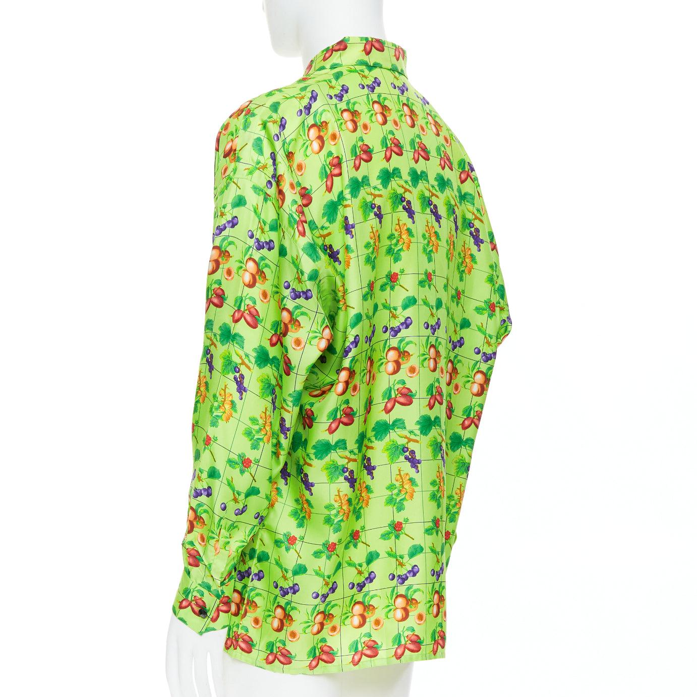 GIANNI VERSACE 1990's Vintage neon green fruit print silk shirt IT48 M For Sale 1