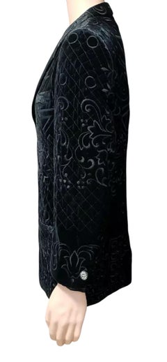 Gianni Versace 1991 Vintage Black Velvet Brazer with Embroidery for Men