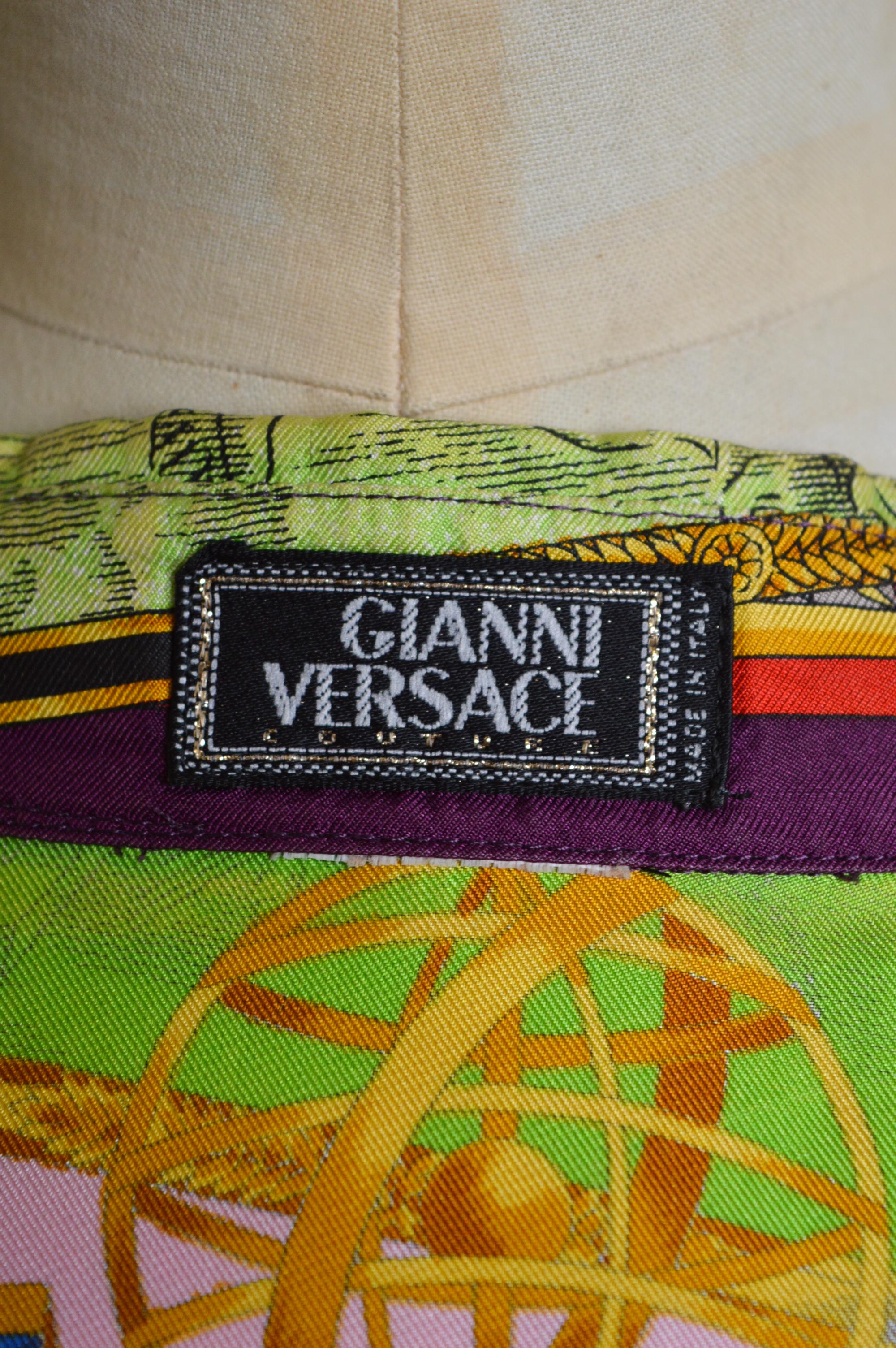 Gianni Versace 1993 Spring Runway Atelier Pure Silk patterned Colourful Shirt For Sale 12