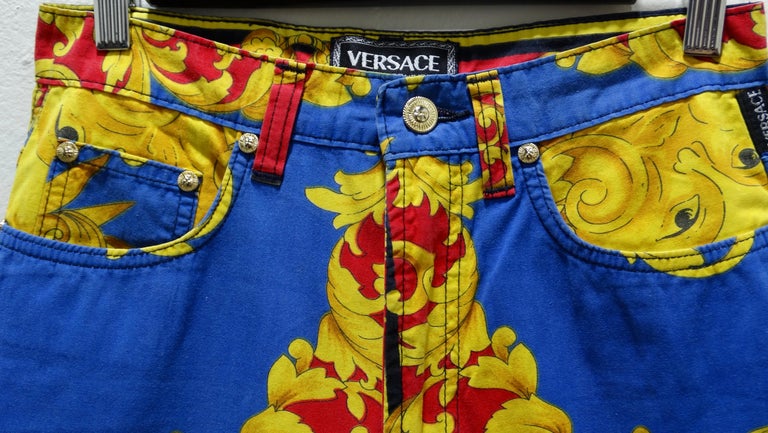 【関税&送料込】Versace Baroque Pants Gianni Versace 1993 Sun Baroque Print Jeans For Sale at