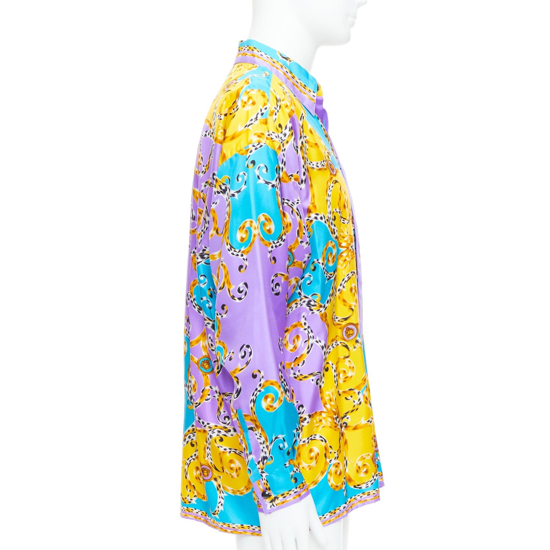 Gianni Versace 1995 Versace 100% seta viola giallo leopardo barocco camicia IT48 M. In condizioni Nuovo in vendita a Hong Kong, NT