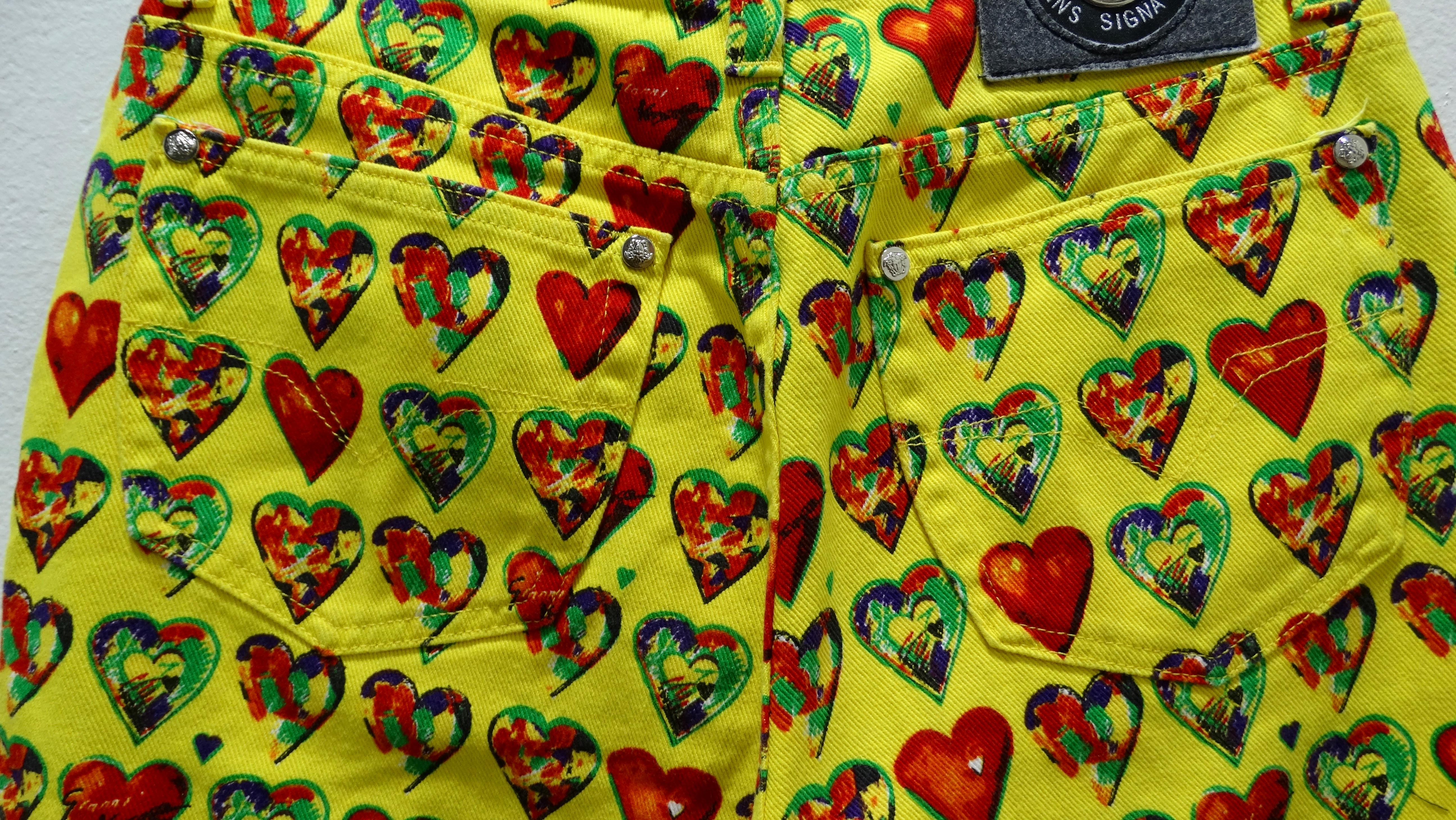 Gianni Versace 1997 Yellow Heart Print Jeans In Good Condition For Sale In Scottsdale, AZ