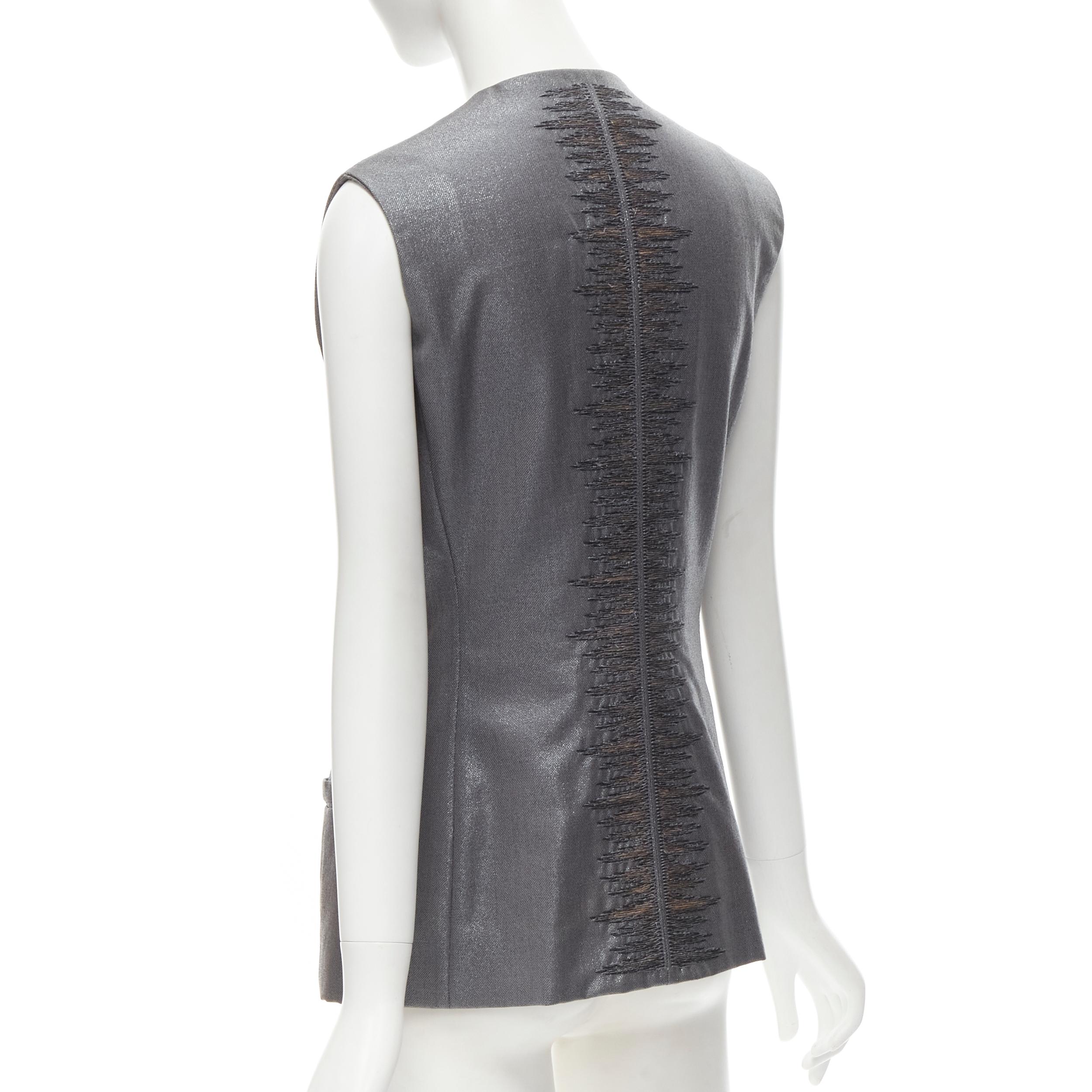 GIANNI VERSACE 1998 Vintage metallic silver lurex embroidered back vest In Good Condition For Sale In Hong Kong, NT