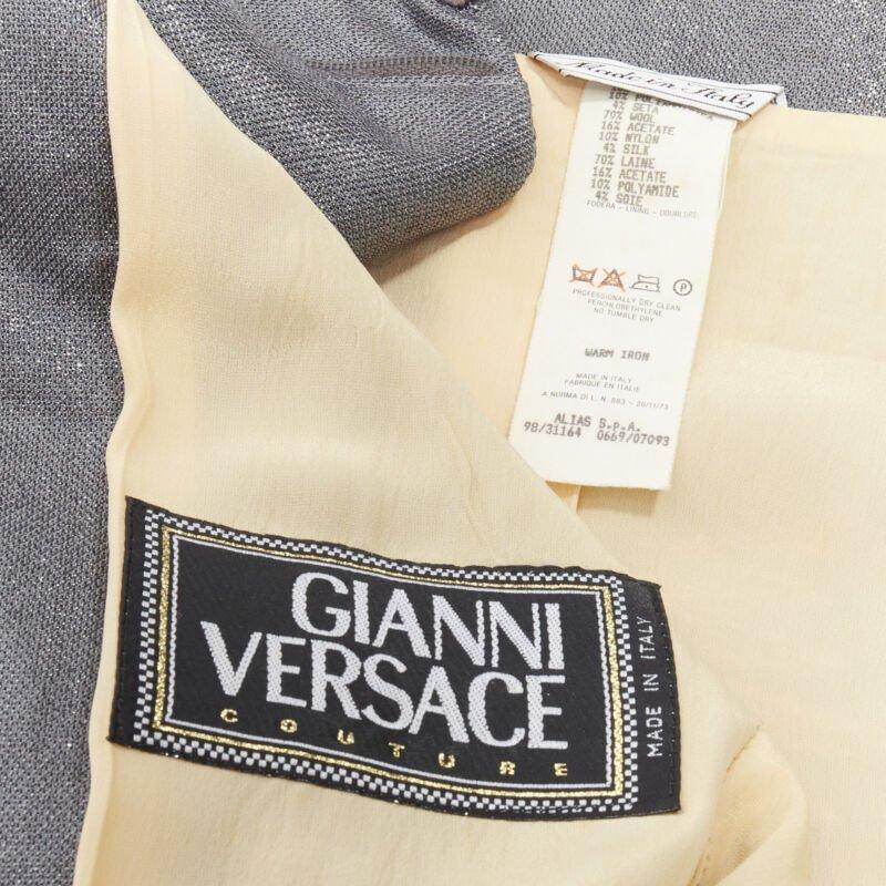 GIANNI VERSACE 1998 Gilet vintage in lurex argento metallizzato ricamato sulla schiena in vendita 3