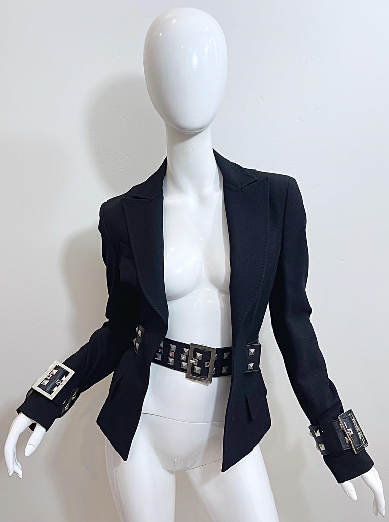 Gianni Versace 2000s Y2K Bondage Inspired Size 44 / 8 Belted Blazer Jacket For Sale 8