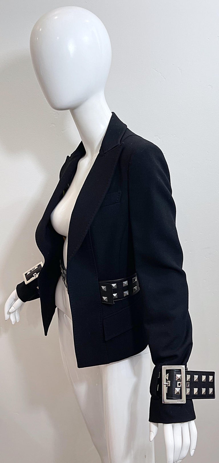Women's Gianni Versace 2000s Y2K Bondage Inspired Size 44 / 8 Belted Blazer Jacket For Sale