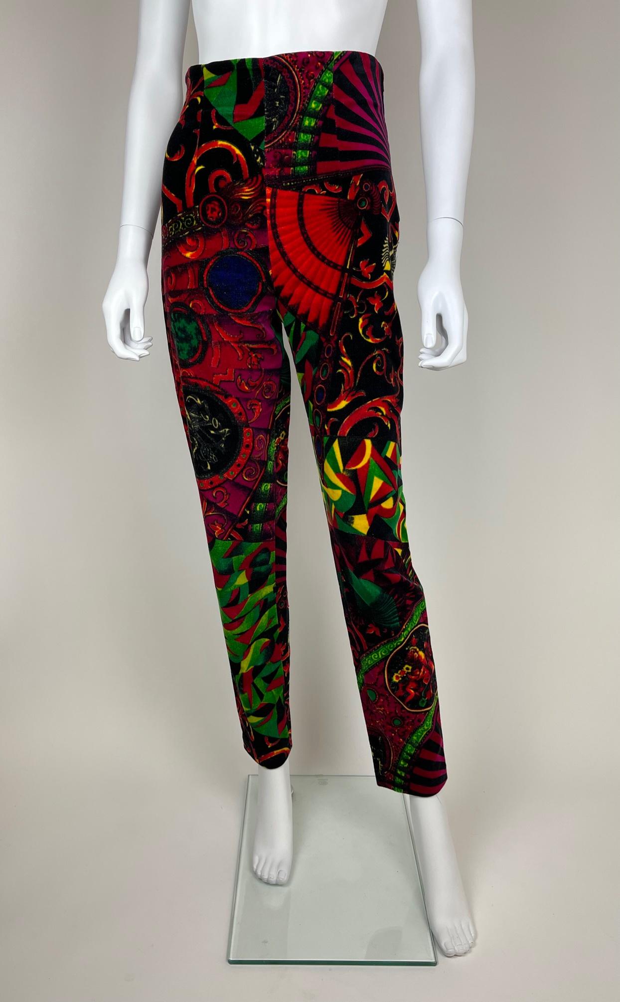 Gianni Versace Abstract Baroque Velvet Leggings Small In Excellent Condition For Sale In Paris, FR