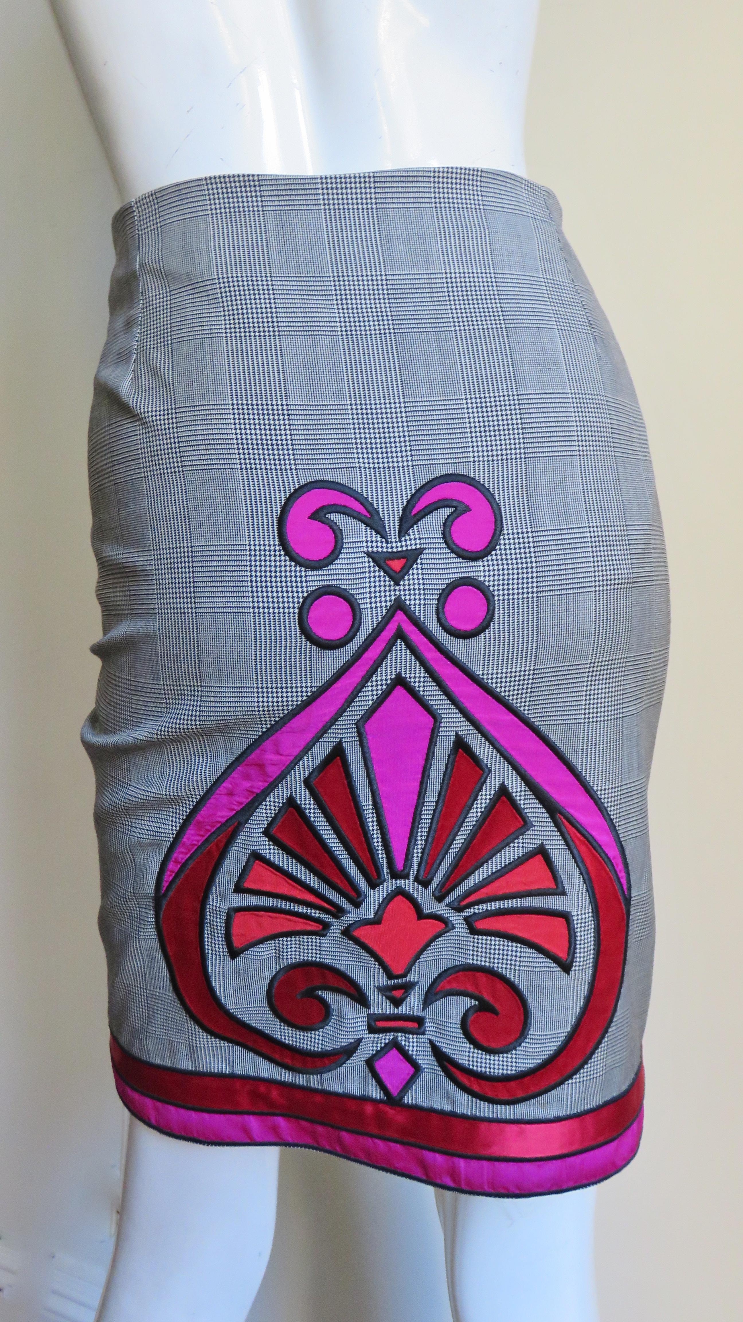 Gianni Versace Reversible Skirt with Elaborate Applique 1990s For Sale 4