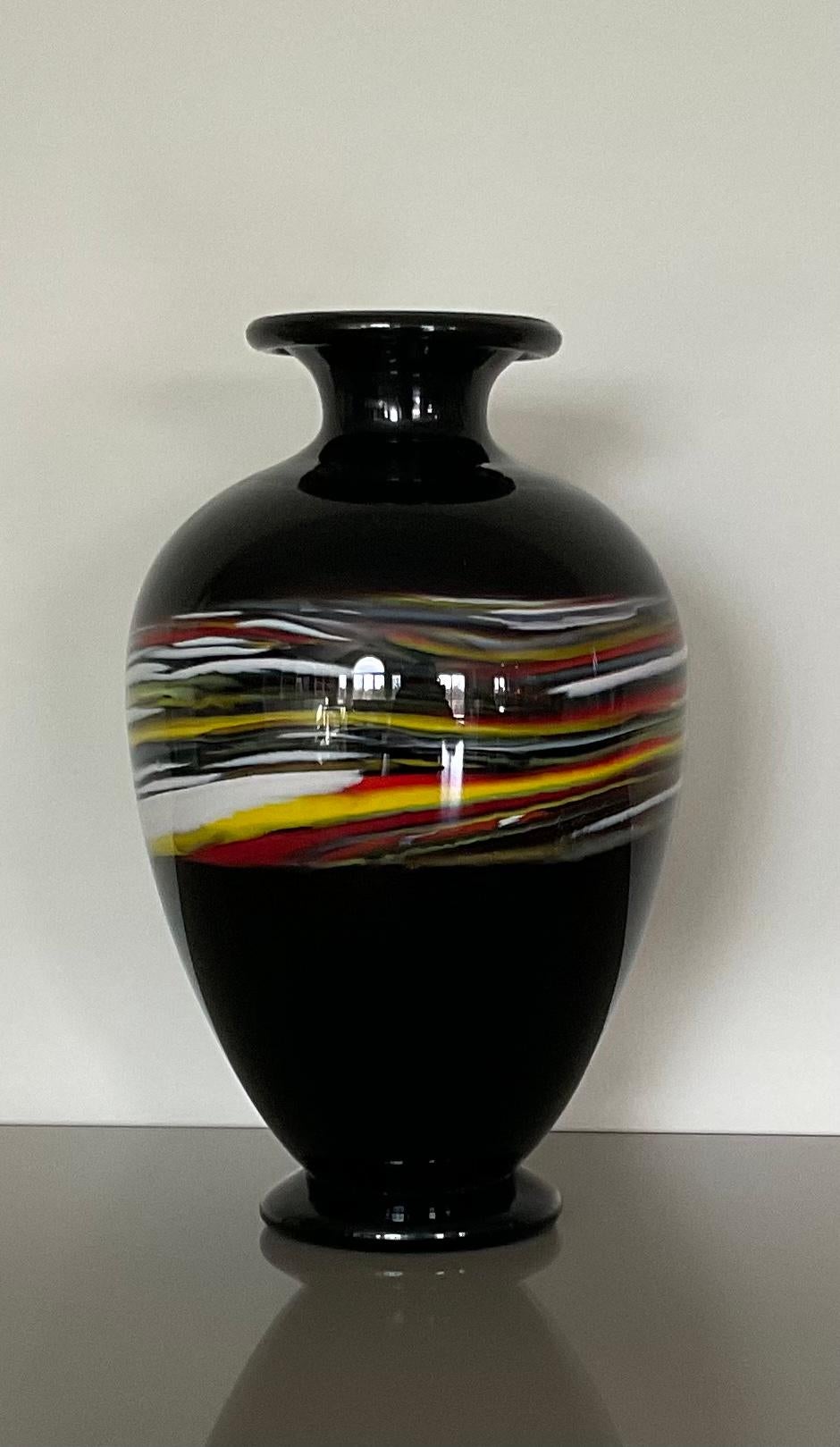 Mid-Century Modern Gianni Versace Archimede Seguso Large Hand Blown Murano Glass Vase Signed  For Sale