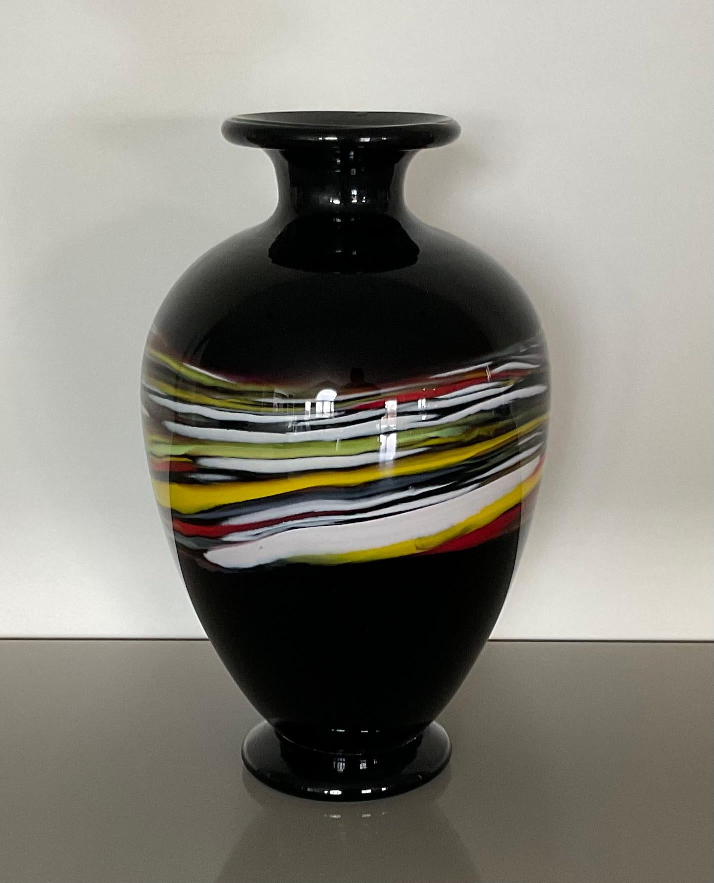 Italian Gianni Versace Archimede Seguso Large Hand Blown Murano Glass Vase Signed  For Sale